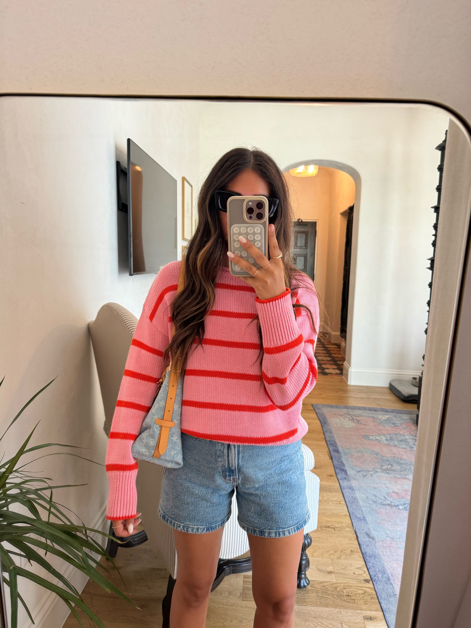 Top: medium
Shorts: 28

Dressupbuttercup.com
#dressupbuttercup 

#LTKSaleAlert #LTKxNSale #LTKSummerSales