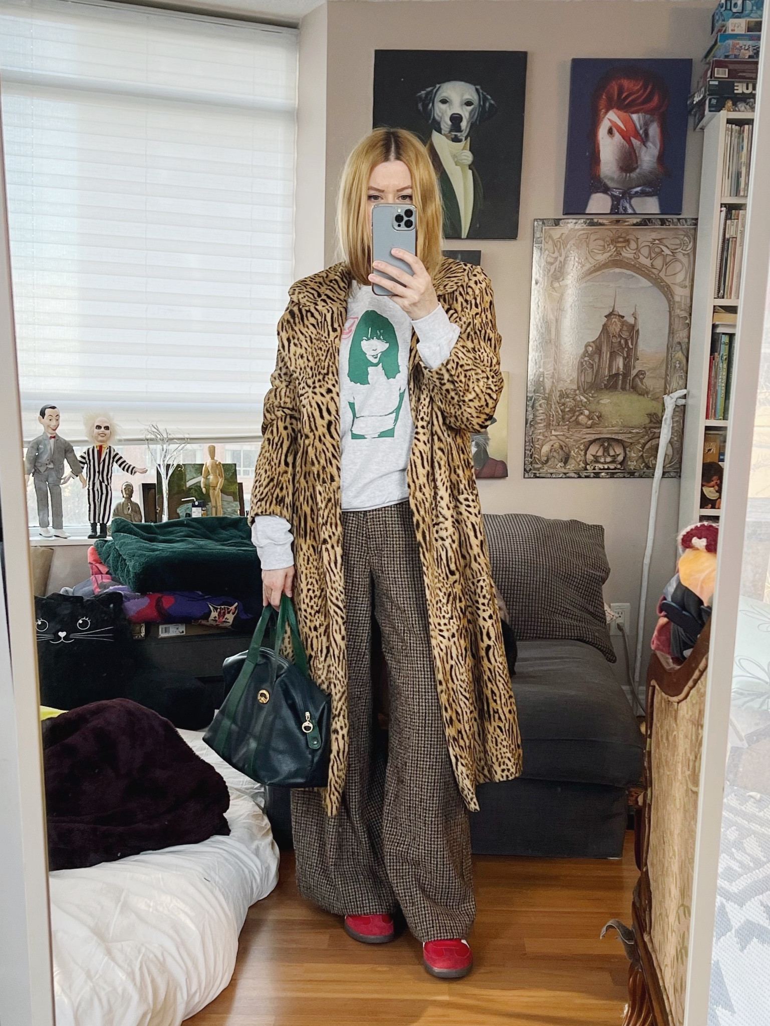 Long weekend vibe.
Trousers secondhand, coat and bag vintage.
•
.  #winterLook  #StyleOver40  #animalPrint  #bjork  #vintageCoat  #poshmarkFind #thriftFind #raey #secondhandFind #etsyFind #FashionOver40  #MumStyle #genX #genXStyle #shopSecondhand #genXInfluencer #WhoWhatWearing #genXblogger #secondhandDesigner #Over40Style #40PlusStyle #Stylish40s #styleTip  #HighStreetFashion #StyleIdeas


#LTKstyletip #LTKFind #LTKshoecrush