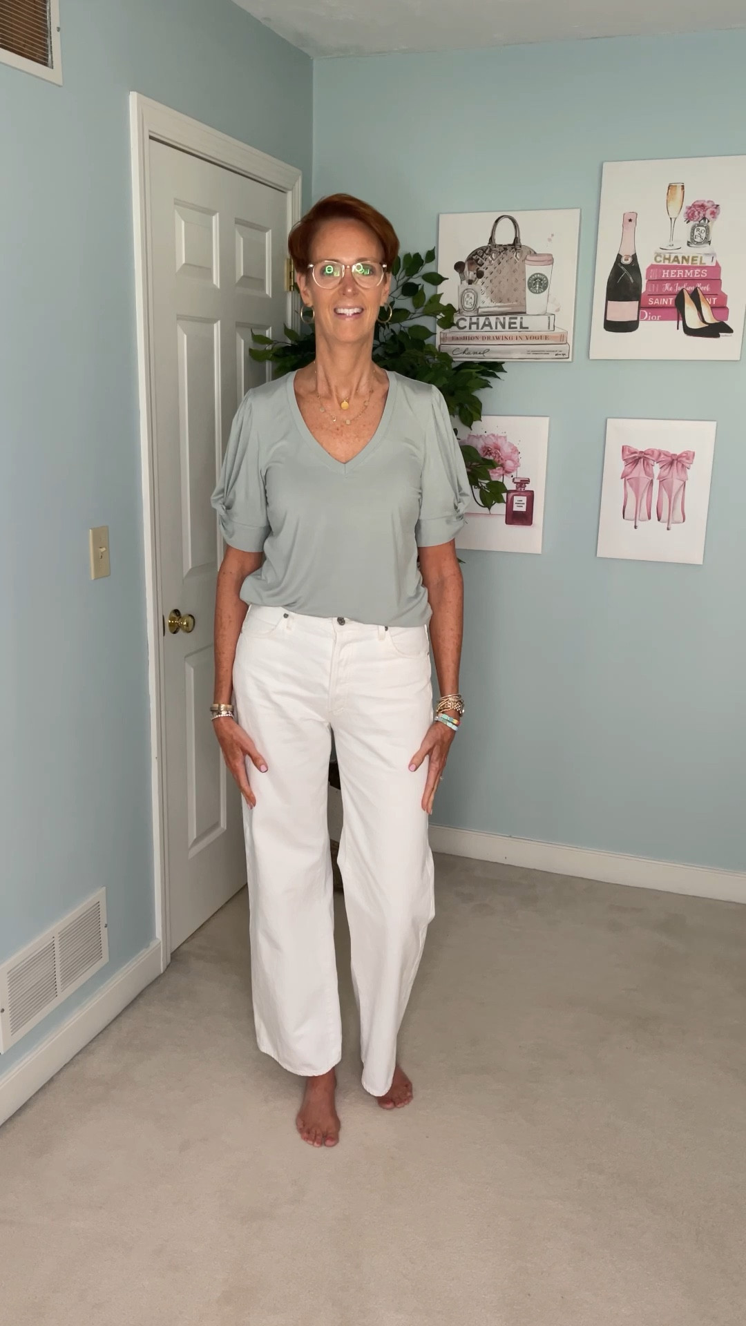 Sage green v-neck puff sleeve top from Gibsonlook

Feeling fierce in these four fabulous pieces from @gibsonlook! 

First up are two beautiful pieces in this lovely sage green color. An elevated v-neck tee shirt with puff sleeves and a flowy tiered maxi dress with a smocked bodice.

Next, we have two of the newest pieces from the Hi Sugarplum x Gibsonlook summer collection. A beautiful pink floral smocked bodice blouse and a blue and white stripe dress with a gorgeous embroidery detail around the neckline.

Which one is your favorite? 

Sage green v-neck tee shirt, elevated tee shirt, puff sleeve tee shirt, sage green dress, midi dress, maxi dress, tiered skirt dress, square neck blouse, wispy blouse, pink and red blouse, floral blouse, stripe dress, blue and white stripe dress, short dress     white jeans, spring outfit, summer outfit, summer dress

#LTKFind #LTKstyletip #LTKunder100