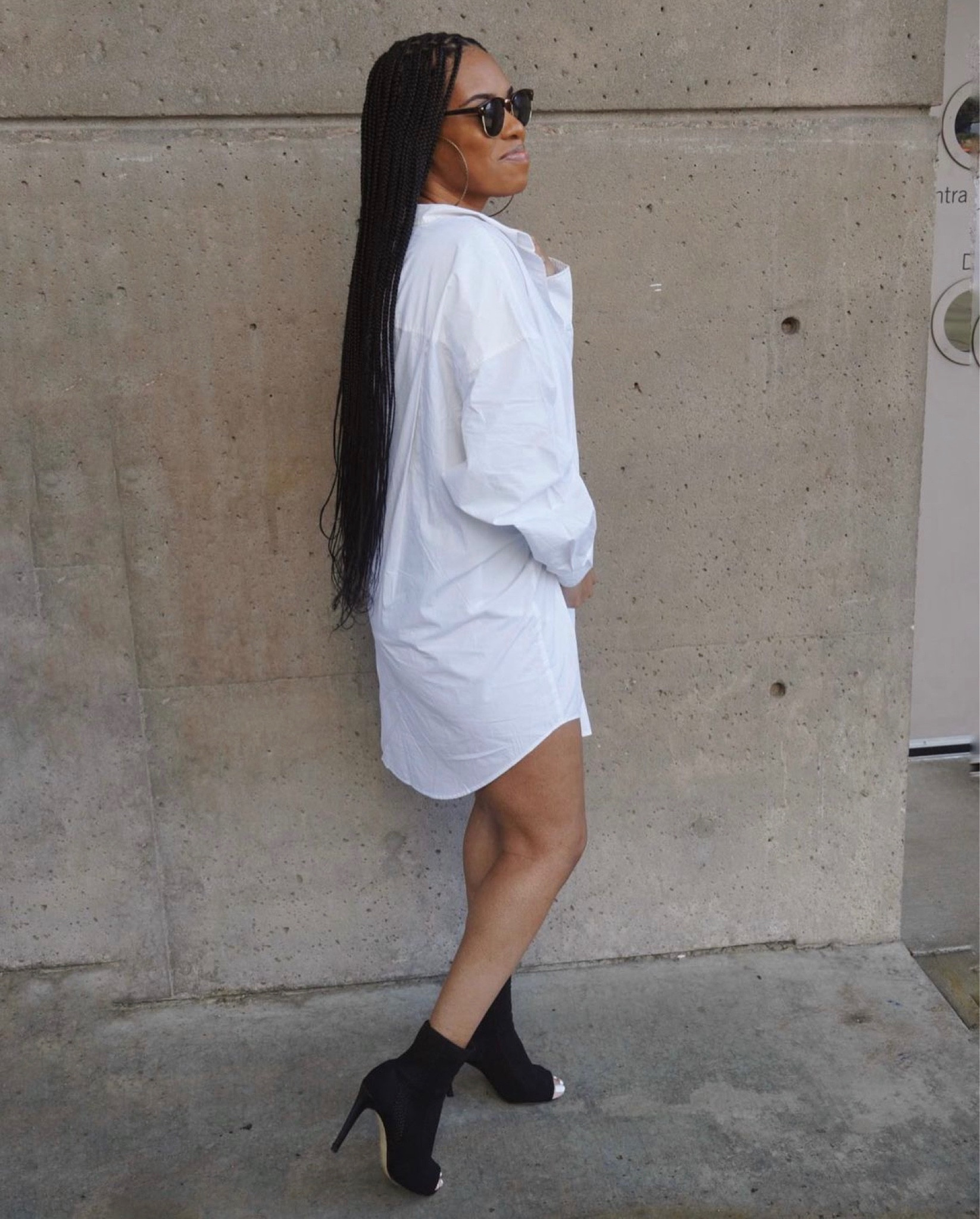 Oversized button down, wearing size Large in photo 

summer fashion, oversized, button down, sock boots, white shirt, h&m, sock boots, open toe 