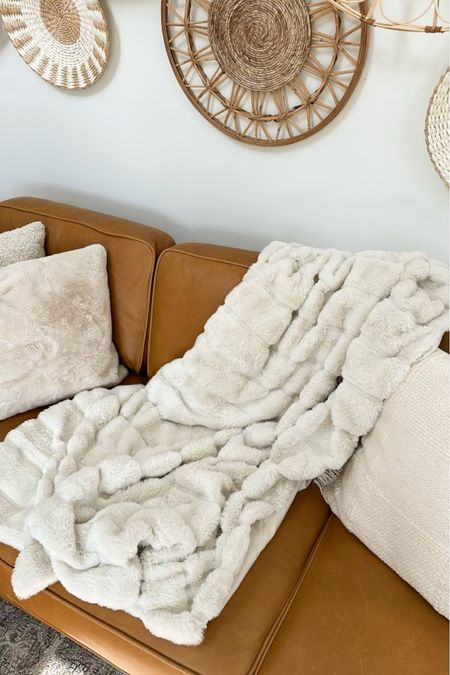 Cozy faux fur blanket - fits perfect on any couch or oversized chair! One of my favorites! 
Color: beige. Size: “throw”



#LTKhome #LTKfindsunder50 #LTKstyletip