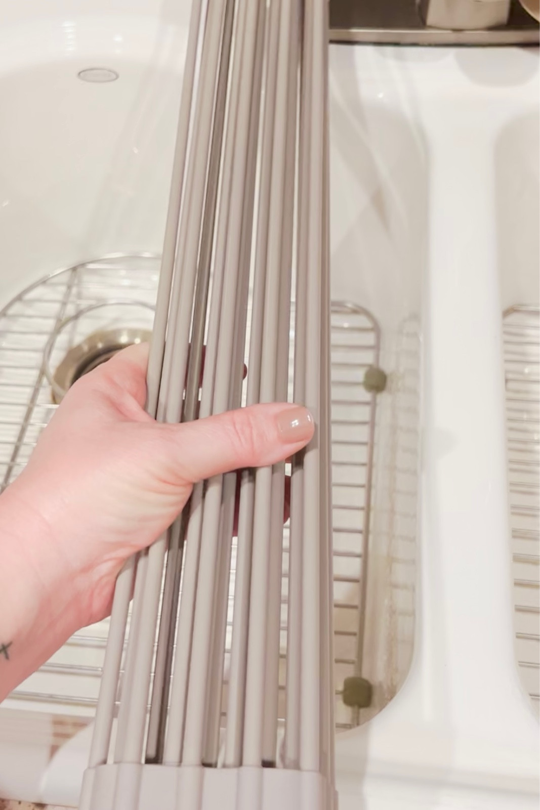 Amazon Home Must Haves, Amazon finds, Over the sink drying mat, declutter, easy storage 

#LTKhome #LTKunder50