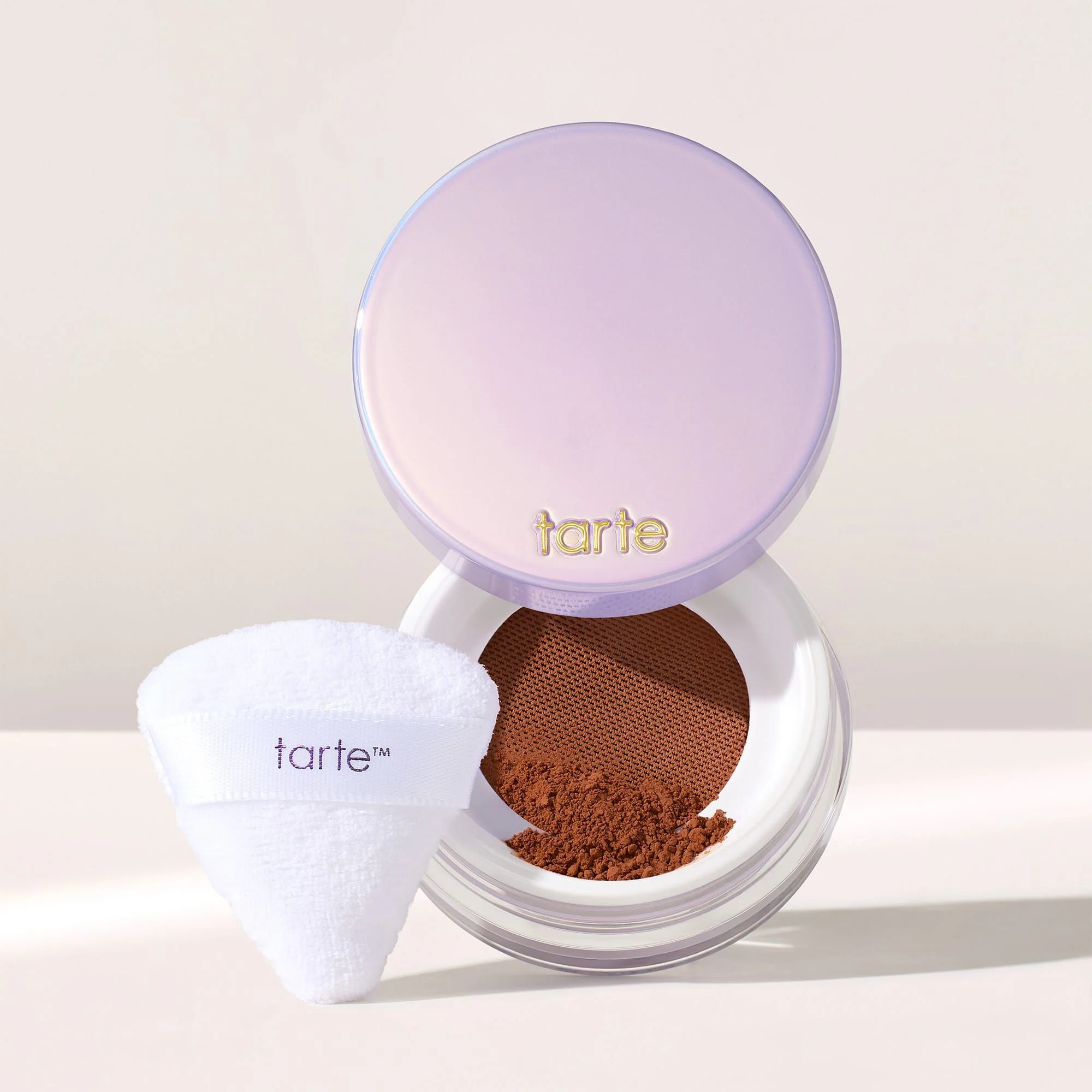 travel-size creaseless setting & brightening powder - chestnut | tarte cosmetics (Global)