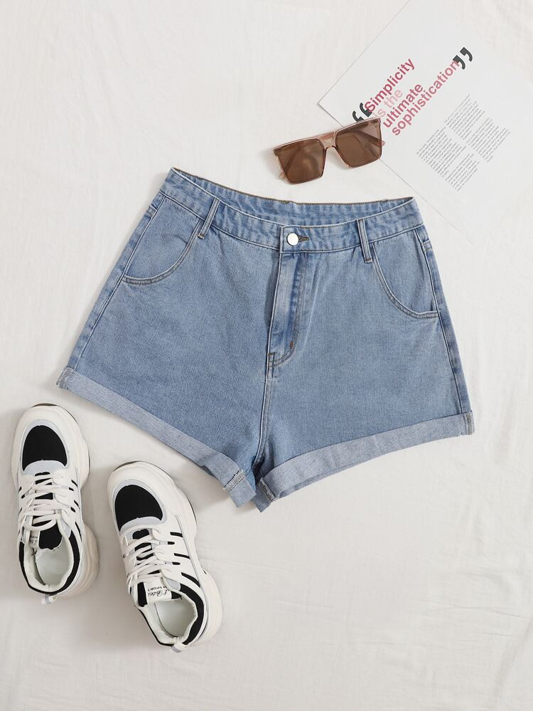 Plus Light Wash Rolled Denim Shorts | SHEIN