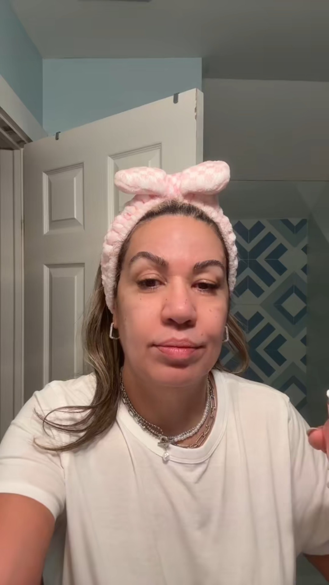 Glow de 3 tipos de colágeno 

#LTKmorningroutine #LTKU #LTKselfcare