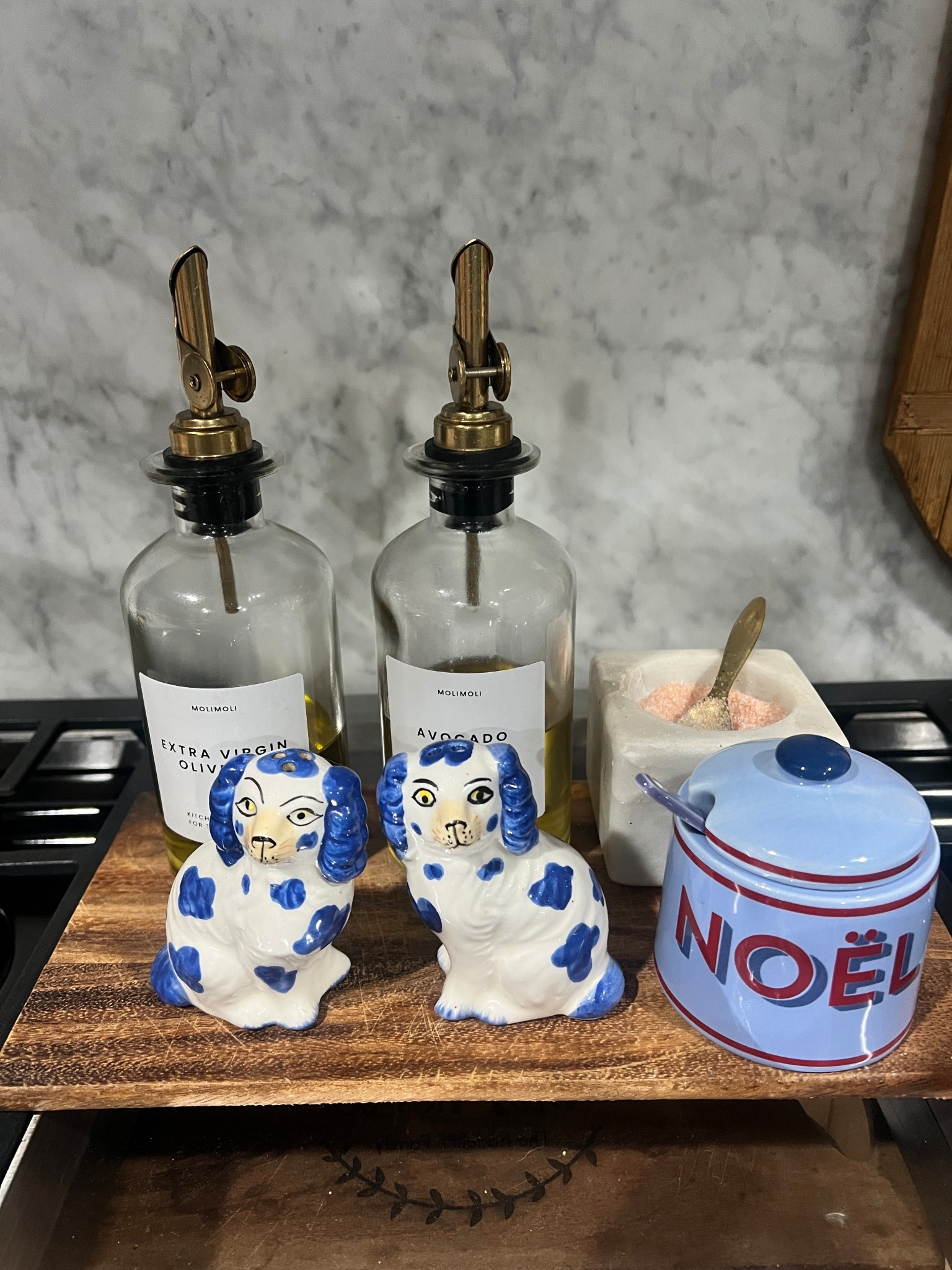 A festive stovetop collection! I just need wreaths for the dogs!

#LTKHome #LTKFindsUnder50 #LTKHoliday