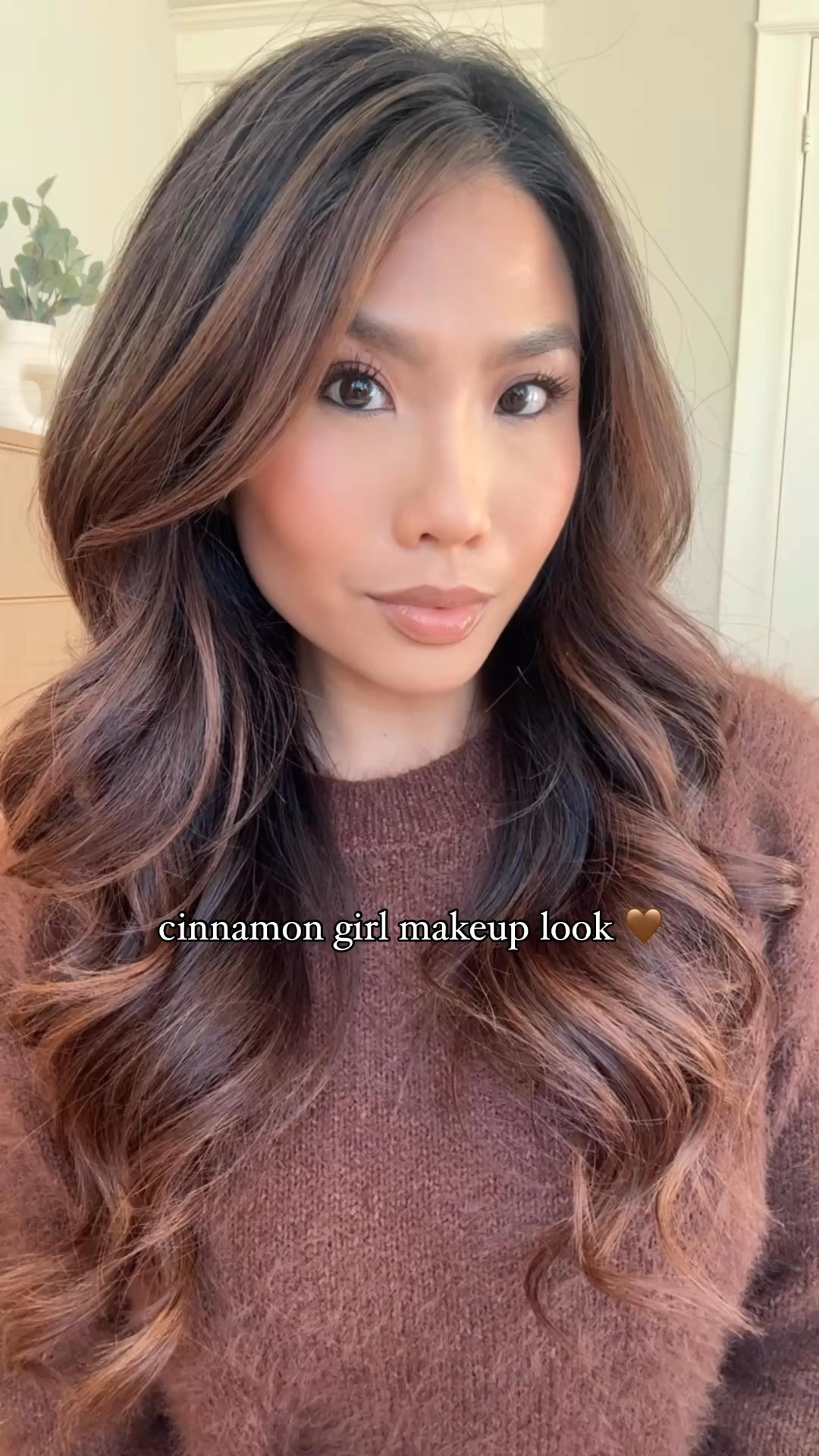 Cinnamon girl makeup look 🤎

Cream Bronzer - medium 
Bronzer - radiant bronze light
Blush duo - she’s so LA
highlighter - chocolate opal
Huda beauty liner - Sandy Beige
Makeup forever liner - endless cacao
Rhode lip tint - cinnamon roll
Foundation - 5.75
Lumi Glotion - medium 
