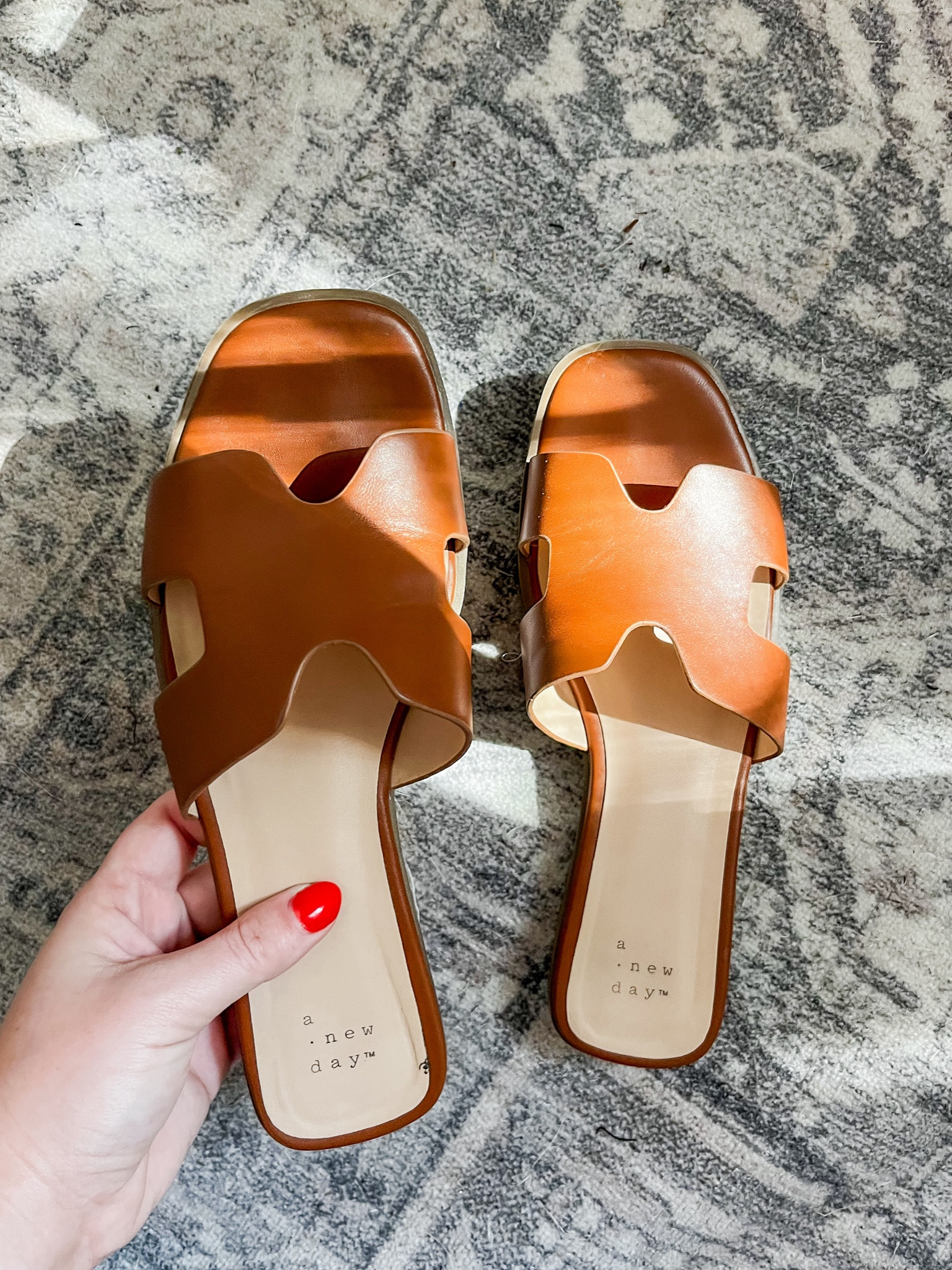 Target deals// 30% off sandals 
Under $15!

My favorite pair that go with everything 

#LTKSaleAlert #LTKShoeCrush