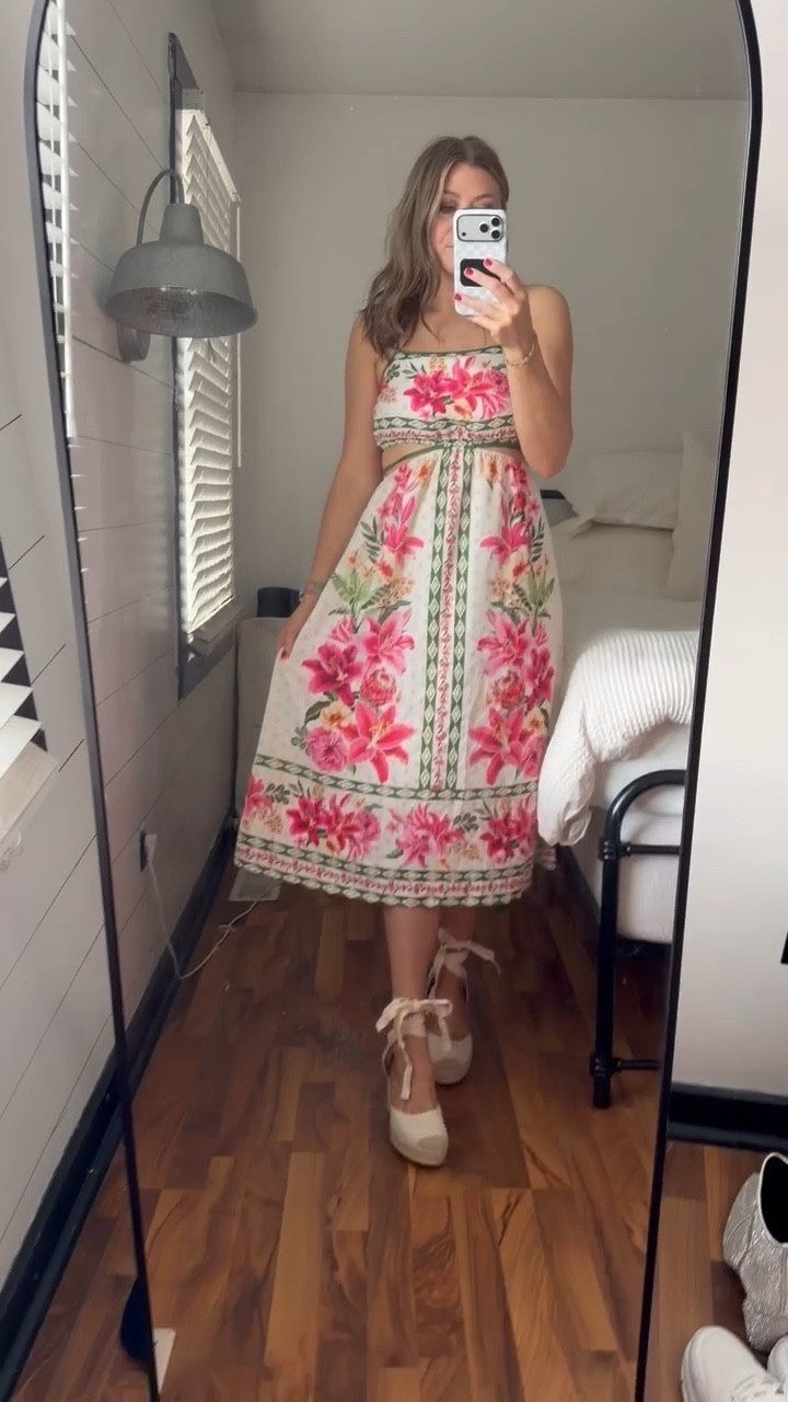 This floral midi dress is such a pretty and feminine piece for spring and summer. I love the cutout detail and how flattering the fit is, perfect for brunch, vacation, or any warm weather plans.

Floral midi dress, cutout dress, spring dress, feminine summer dress, floral summer outfit, vacation dress, brunch outfit, warm weather outfit, SavannahK 

#LTKootd #LTKSeasonal #LTKTravel