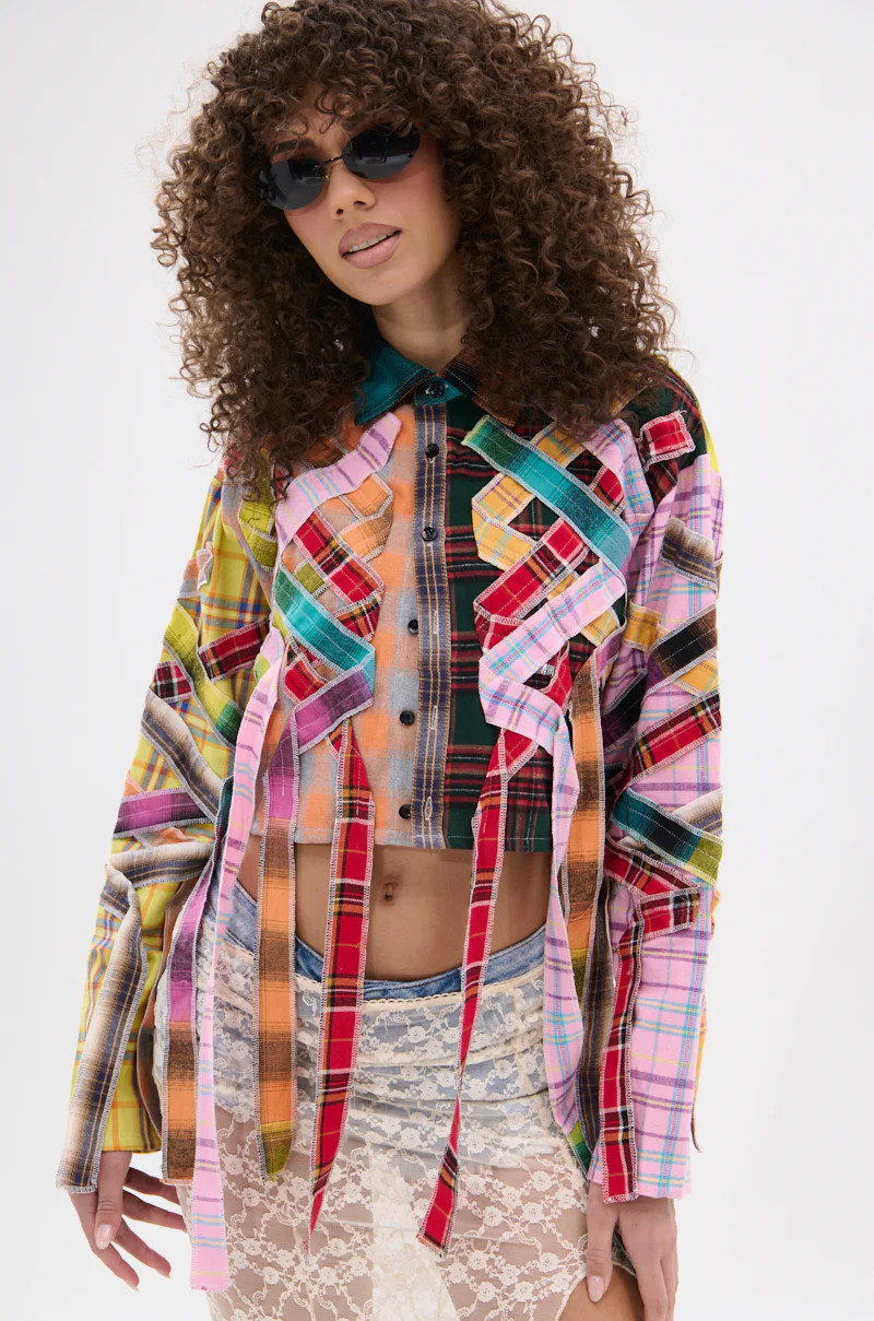 FEELING CRAZY MIXED PLAID BUTTON DOWN | AKIRA