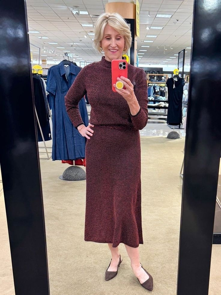 This two piece knit look from Nic+Zoe was a pleasant surprise at the Nordstrom Anniversary Sale. I love the red mix of color and how you can mix and match these pieces. 


#LTKSaleAlert #LTKSeasonal #LTKOver40