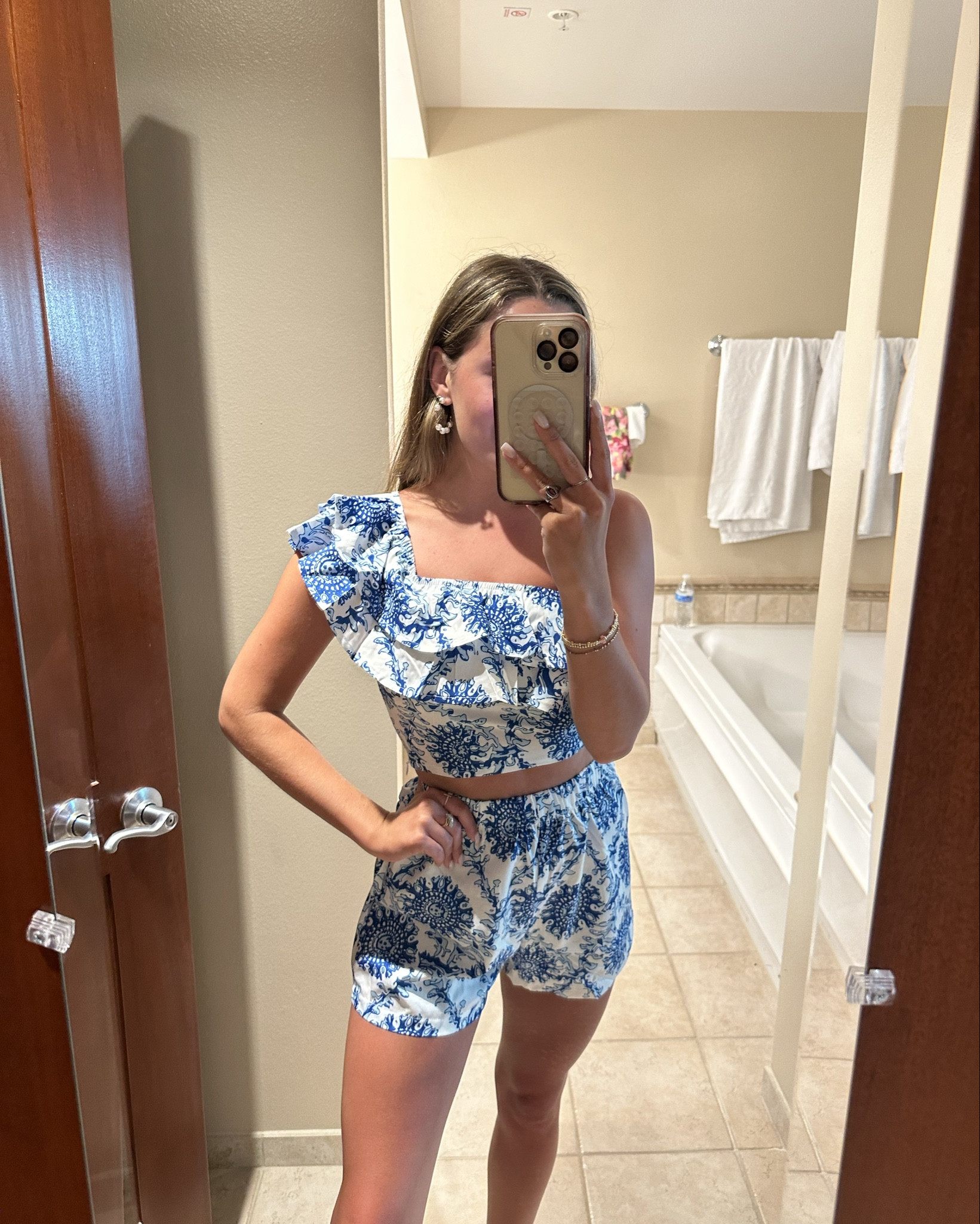 Blue & white set 

#LTKStyleTip #LTKFindsUnder50 #LTKTravel