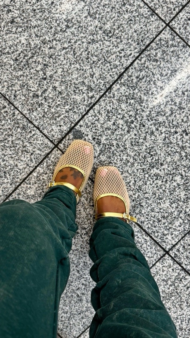 Cute, comfortable and affordable mesh slides for day & evening outfit looks ✨

#LTKootd #LTKTravel #LTKTall