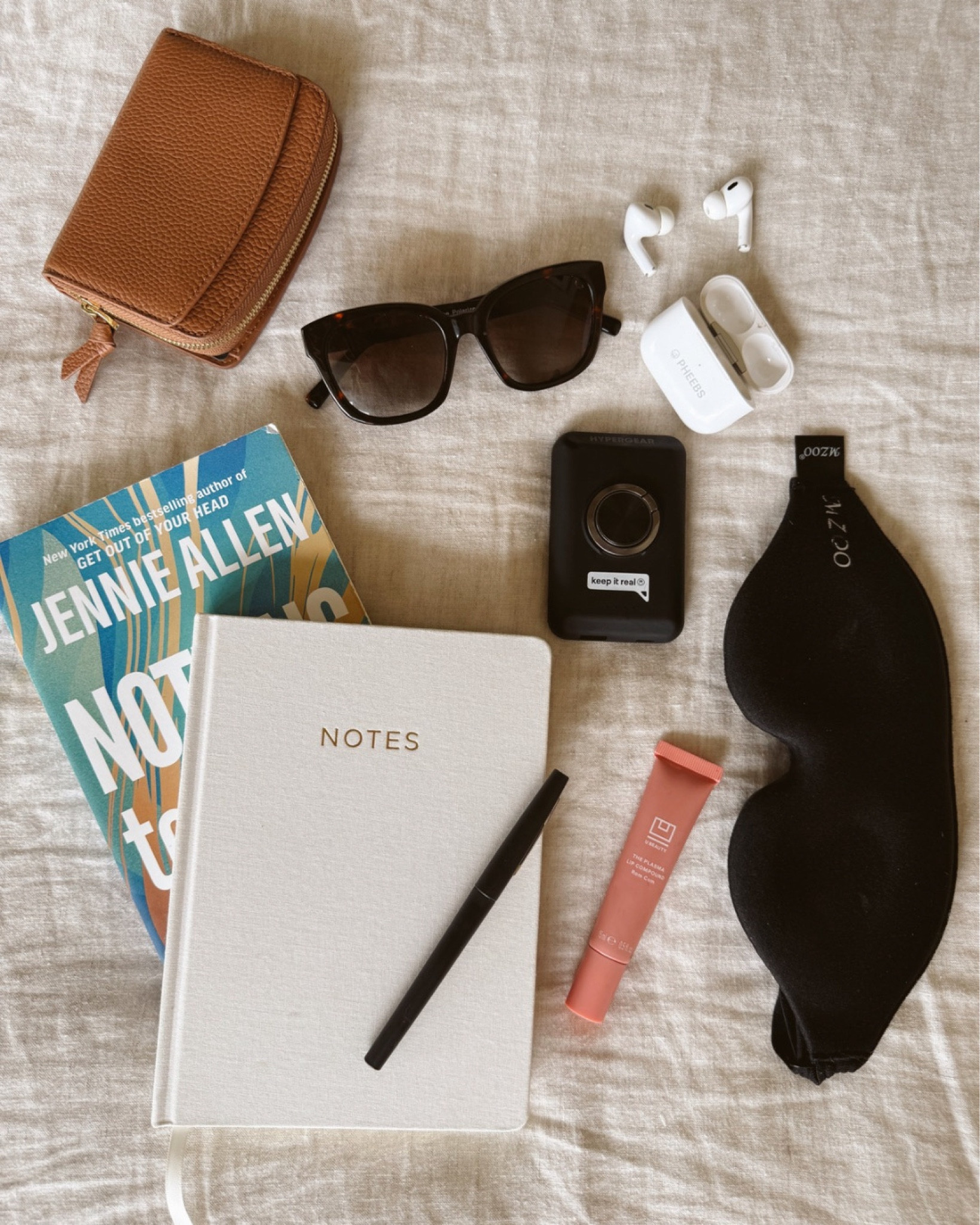 Carry-on necessities✈️  

#LTKSeasonal #LTKTravel #LTKHoliday