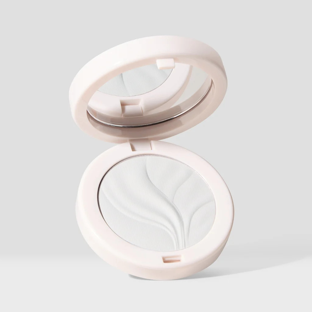 Natural Blur Brightening Powder | Kylie Cosmetics US