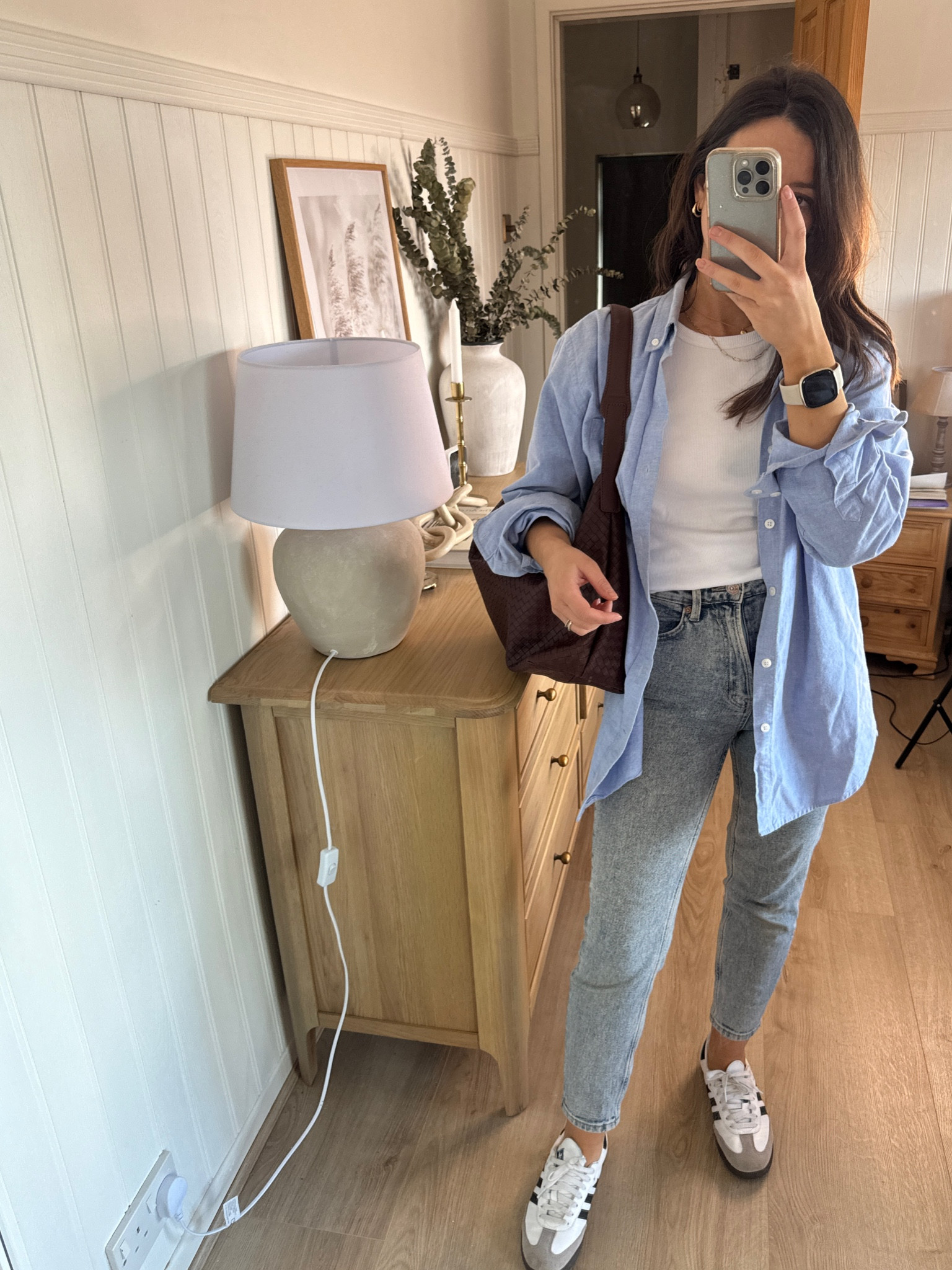 Spring everyday outfits 

Blue shirt from Amazon 
Stradivarius slim mom jeans
Adidas sambas 
White vest



#LTKstyletip #LTKSeasonal #LTKeurope