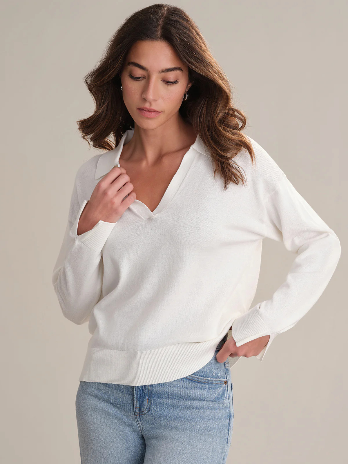 Maddi: V-Neck Collar Cotton Pullover | 525 America
