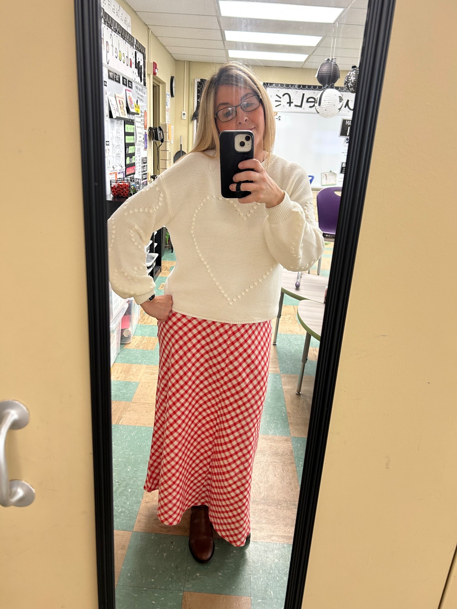Cozy knits + gingham = my favorite combo 🤍❤️
Linked for easy shopping ✨

#LTK #LTKStyle #LTKFinds #TeacherStyle #CozyChic #ValentinesOutfit #GinghamStyle #SweaterWeather #EverydayStyle #ClassroomChic

#LTKootd #LTKValentine #LTKWorkwear