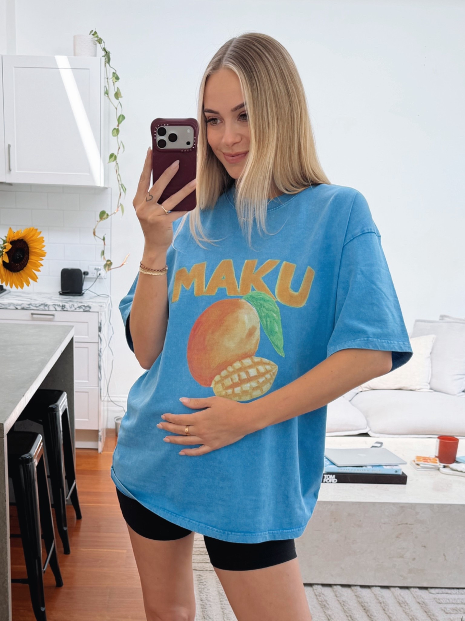 Oversized tees FTW! 🥭