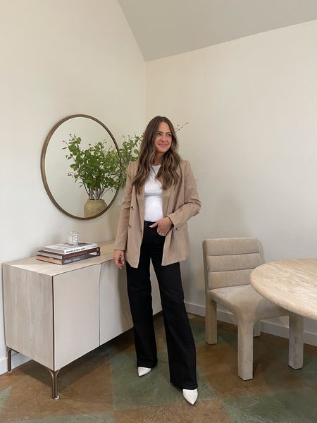 This would be such a great outfit for workwear! I'm wearing a size XS in everything. // fall outfit, fall outfits, workwear, dynamite, neutral style