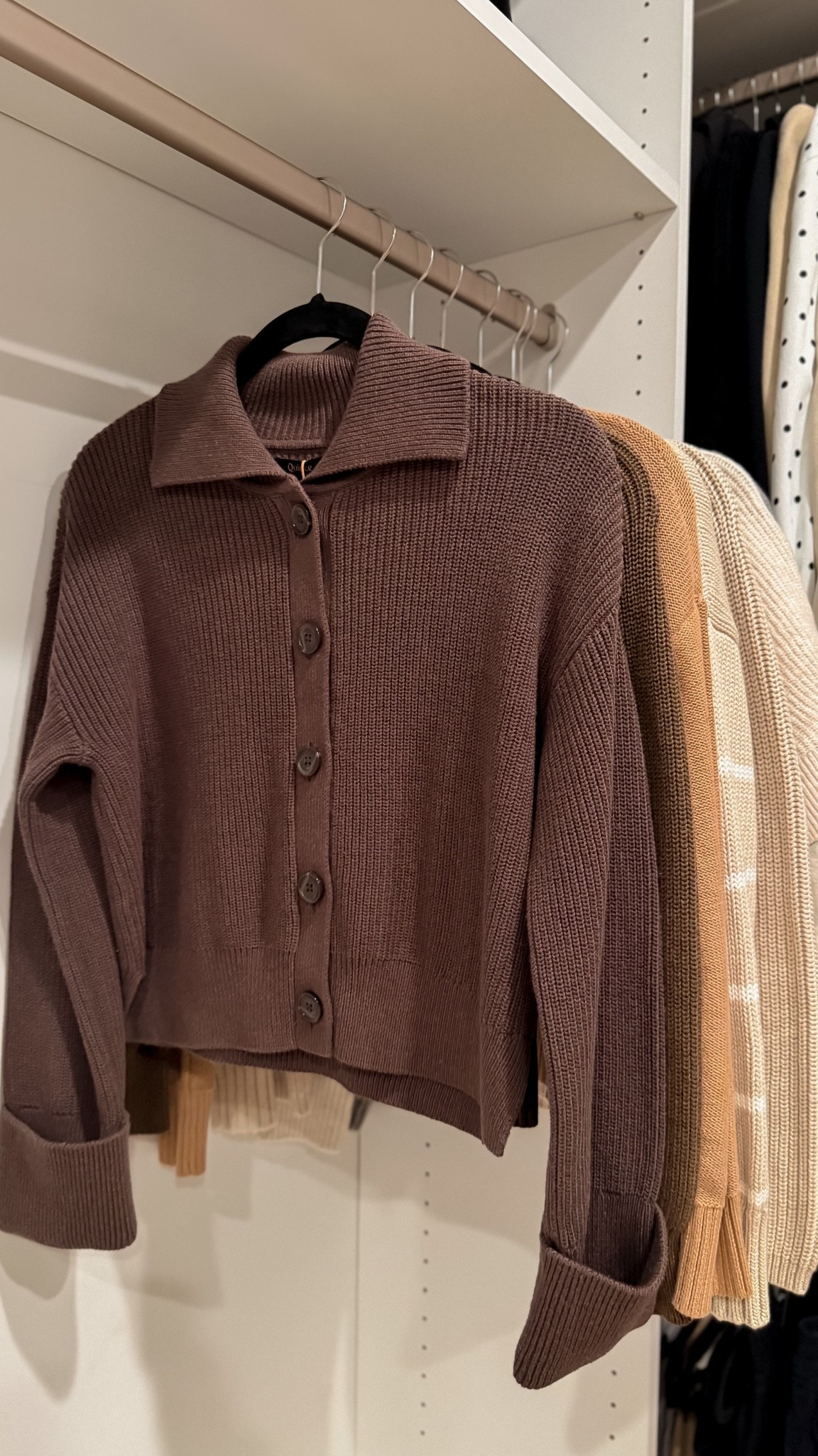 Knit sweater with collar

#LTKootd #LTKTravel #LTKWorkwear