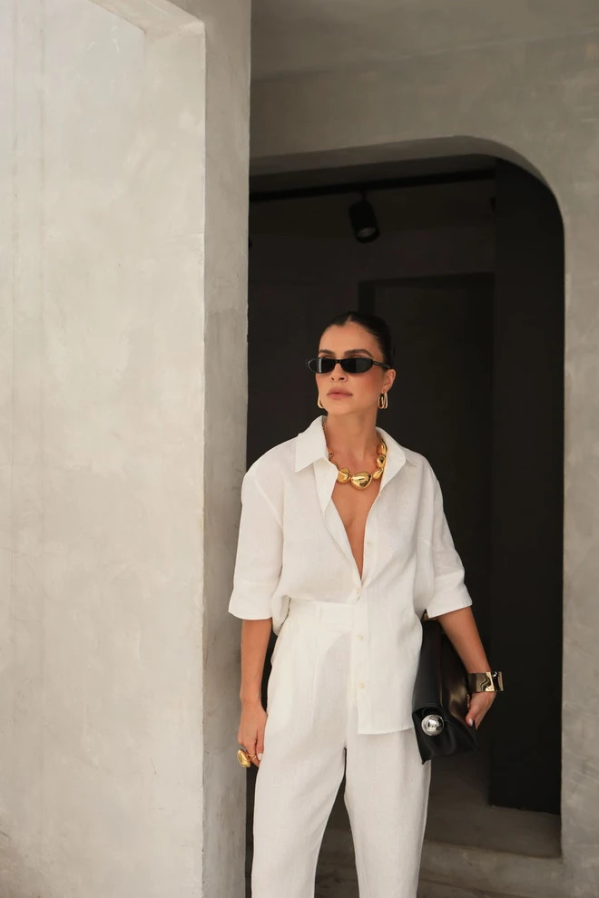 CAMISA BEATRICE 100% LINHO OFF WHITE | Linda de Morrer (BR)