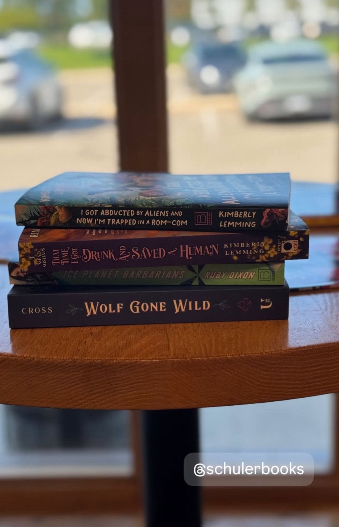 Book rotation! 

#LTKHome #LTKSeasonal #LTKFindsUnder50