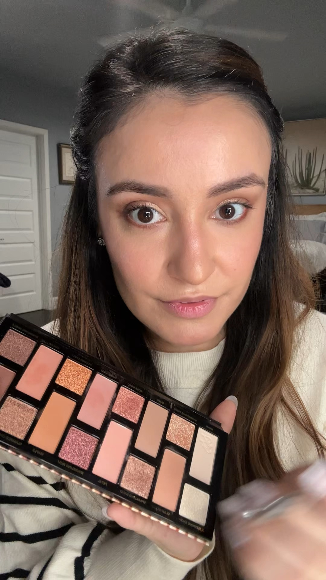 This palette has everything—matte, shimmer, and the perfect shades for any look. From subtle day vibes to bold evening glam, it’s a total must-have. Ready to upgrade your eyeshadow game? 👀✨ 

#LTKFindsUnder100 #LTKBeauty #LTKGiftGuide