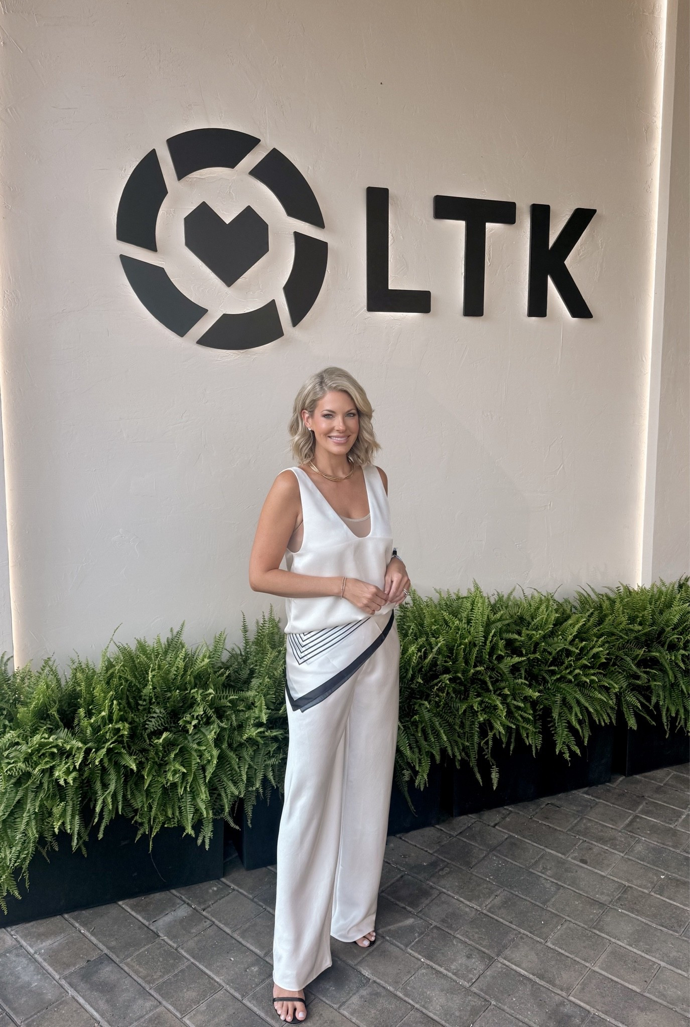 LTKCon Day 3 🤍✨ Keeping it effortlessly chic in this easy cream silk look. The monochromatic moment already felt elevated, but adding the trendy scarf detail gave it that little something extra I’m loving right now. Polished, comfortable, and the perfect mix of classic + current for another full day at LTKCon.

Everything from the look is linked! 🤍

#LTKCon #LTKdayinmylife #LTKootd