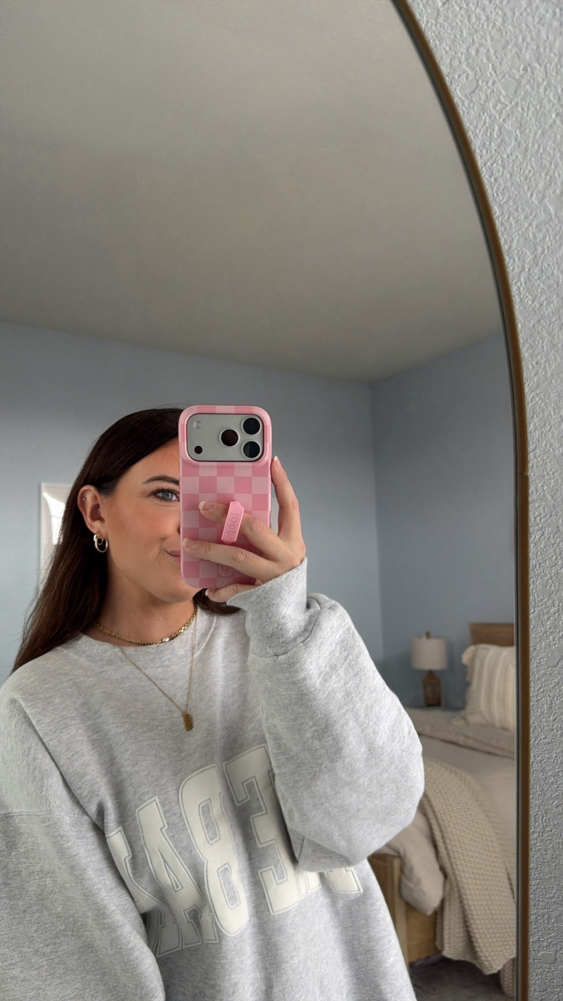 Phone case
loopy cases code jessyymac10

The bar sweatshirt 
Curved mirror
Primary bedroom 


#LTKdayinmylife #LTKootd #LTKgrwm