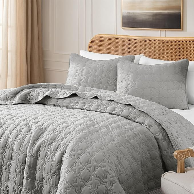 Grey King Size Quilt Bedding Sets with Pillow Sham, Summer Lightweight Soft Bedspread Coverlet, F... | Amazon (US)