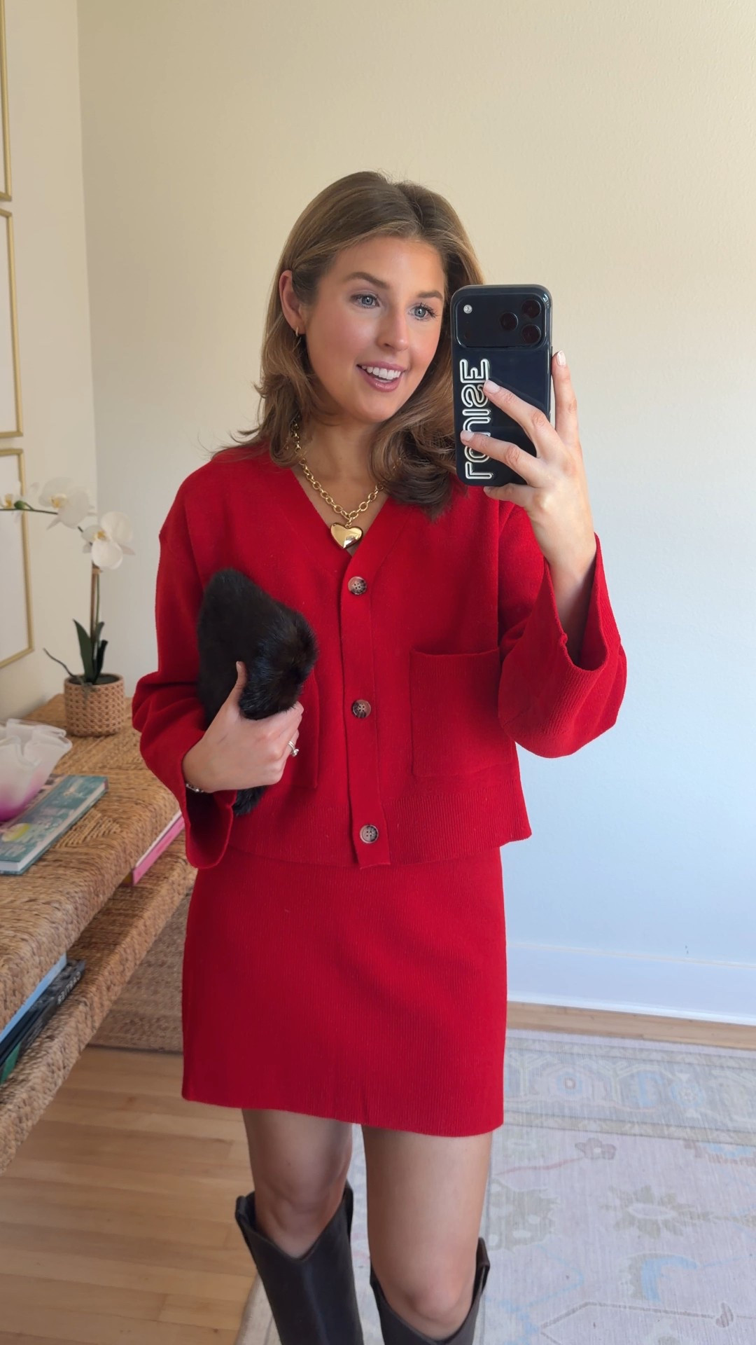 Outfit idea for Valentine’s Day! Wearing a S in set!

#LTKSeasonal