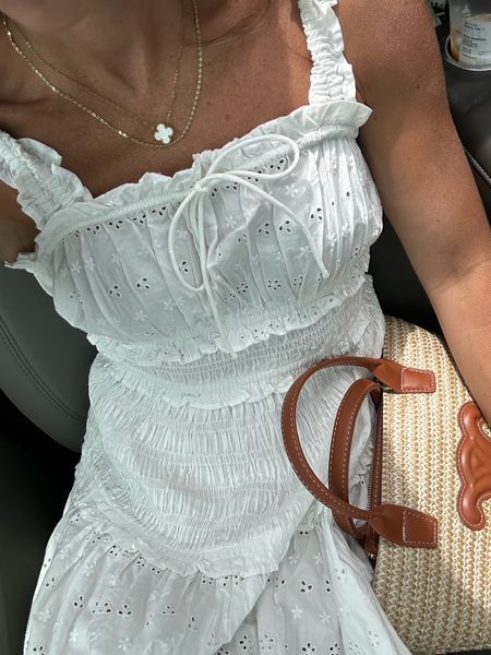 White dress, x small, restock 

#LTKStyleTip #LTKFindsUnder100 #LTKTravel