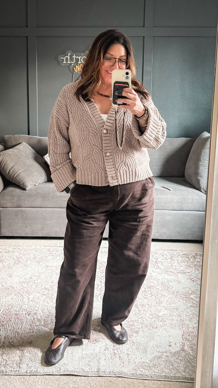 Abercrombie cardi - XL
Abercrombie barrel jeans - 32
Adidas ballet flats
Quince watch
Baublebar necklace

@abercrombie @adidas @onequince

#LTKMidsize #LTKOver40 #LTKootd