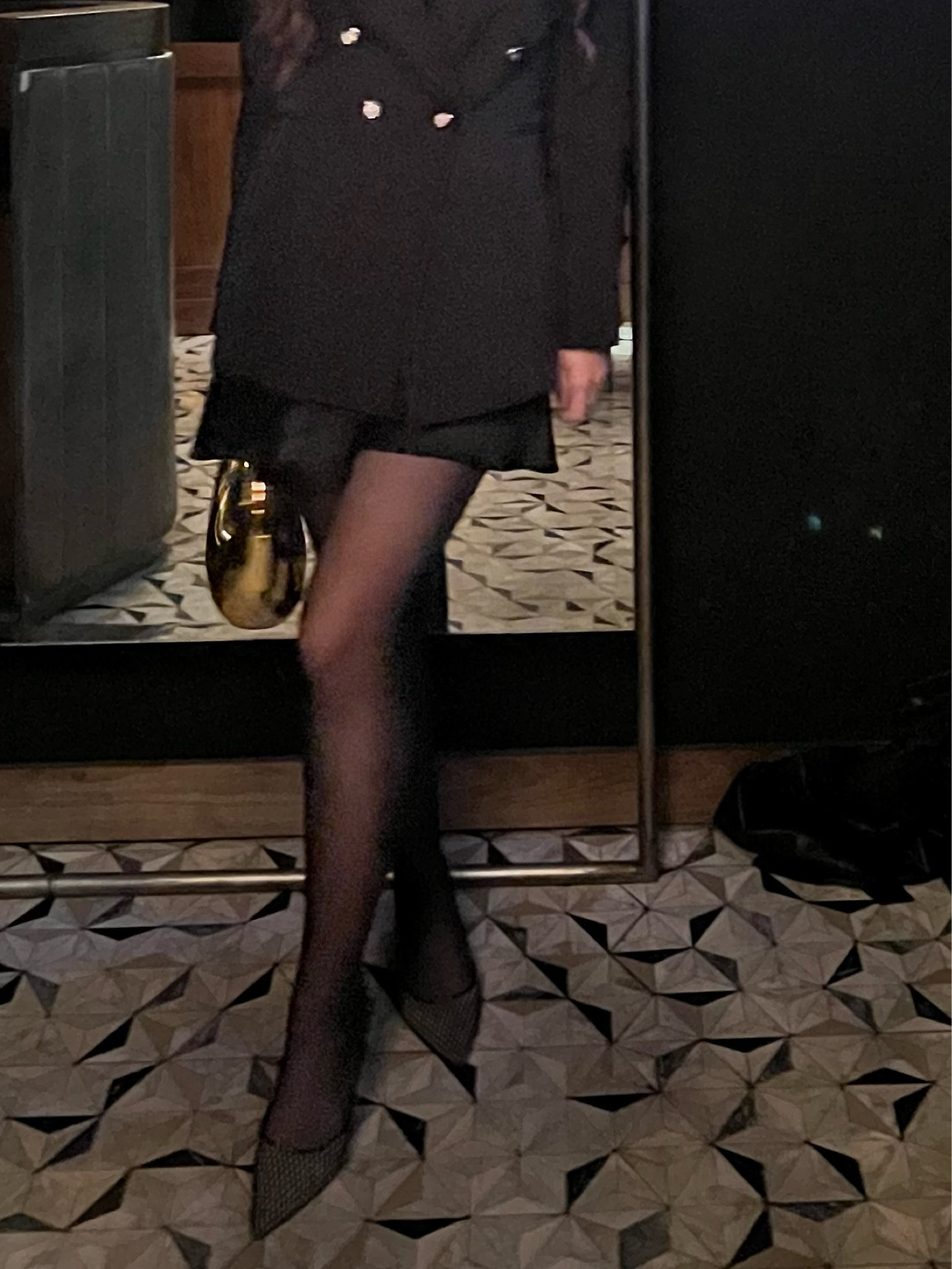 oversized blazers + short shorts >>

#LTKFindsUnder100 #LTKFindsUnder50 #LTKParties