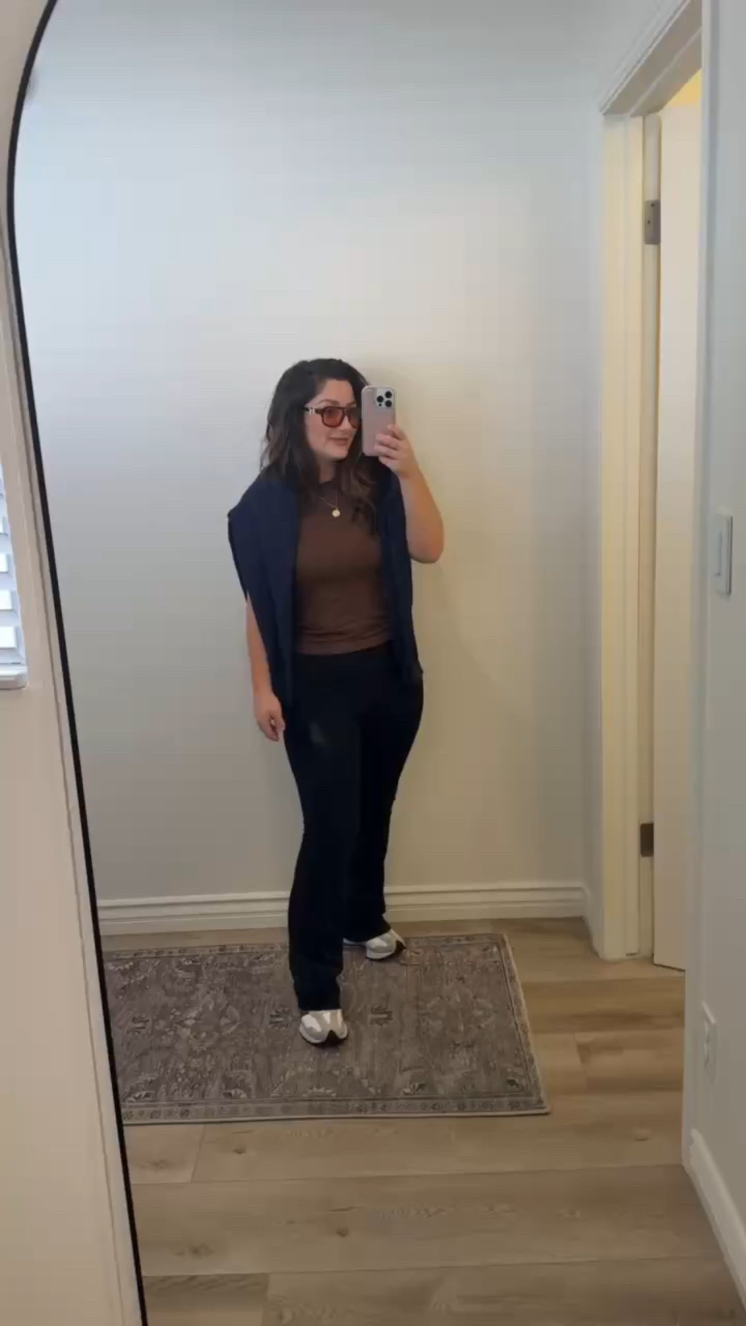 Petite friendly yoga pants size small 29" inseam, Tee size small (5'0" 140bs)

#LTKActive #LTKPetite #LTKootd