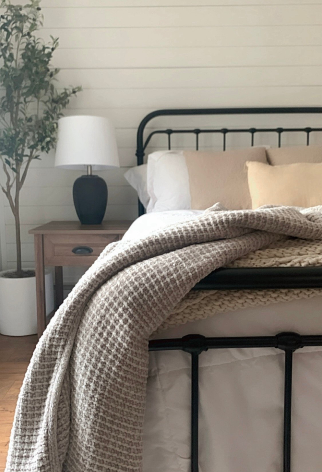 Cozy bedroom 

Neutral modern farmhouse bedroom. Bed, pillows, throw blankets, lamps, nightstands, olive tree, hardwood floors, bedroom ideas, shiplap, Joanna Gaines, bedroom decor, home decor 

#LTKHome
