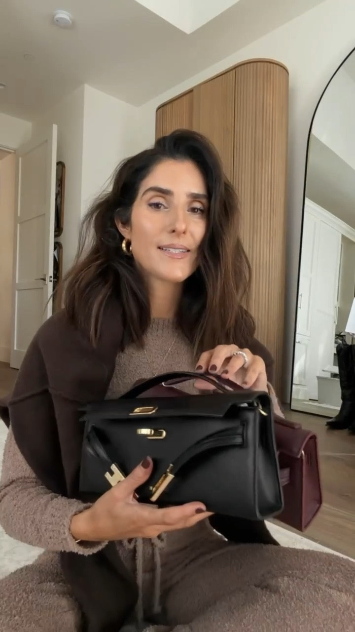 This bag just arrived and I’m loving it! Would make such a great gift but it’s also perfect for this time of year for you to enjoy. I’m just shy of 5-7” wearing the size small set #stylinbyaylin #aylin #bag #amazon #giftidea 

#LTKGiftGuide #LTKItBag #LTKStyleTip