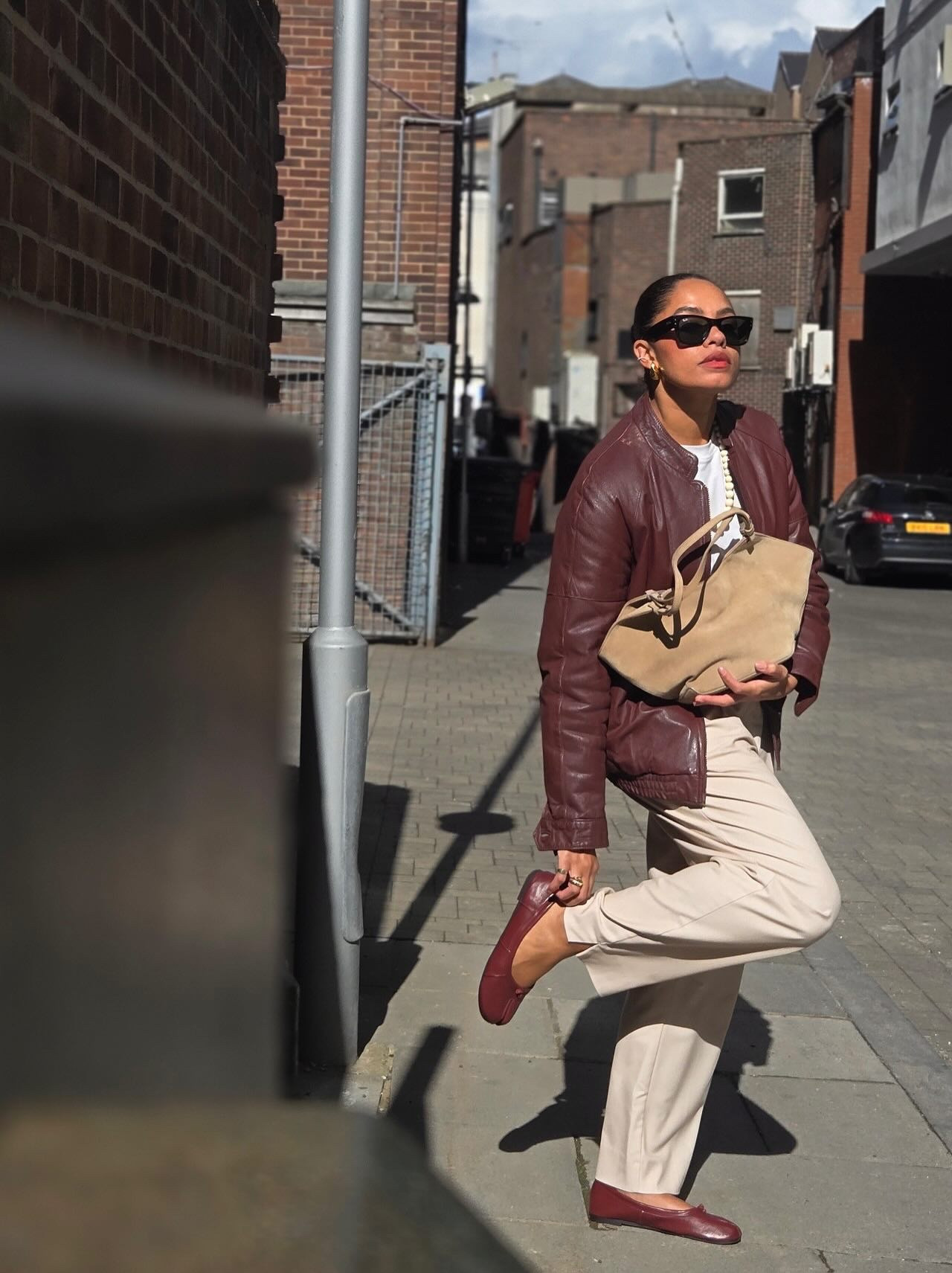 Proof that the best pieces are found, not bought — elevated neutrals with the perfect vintage leather jacket

#VintageLeatherJacket #ElevatedNeutrals #FoundNotBought #CuratedStyle #TimelessFashion #SustainableStyle #OneOfAKindFinds #EffortlessChic