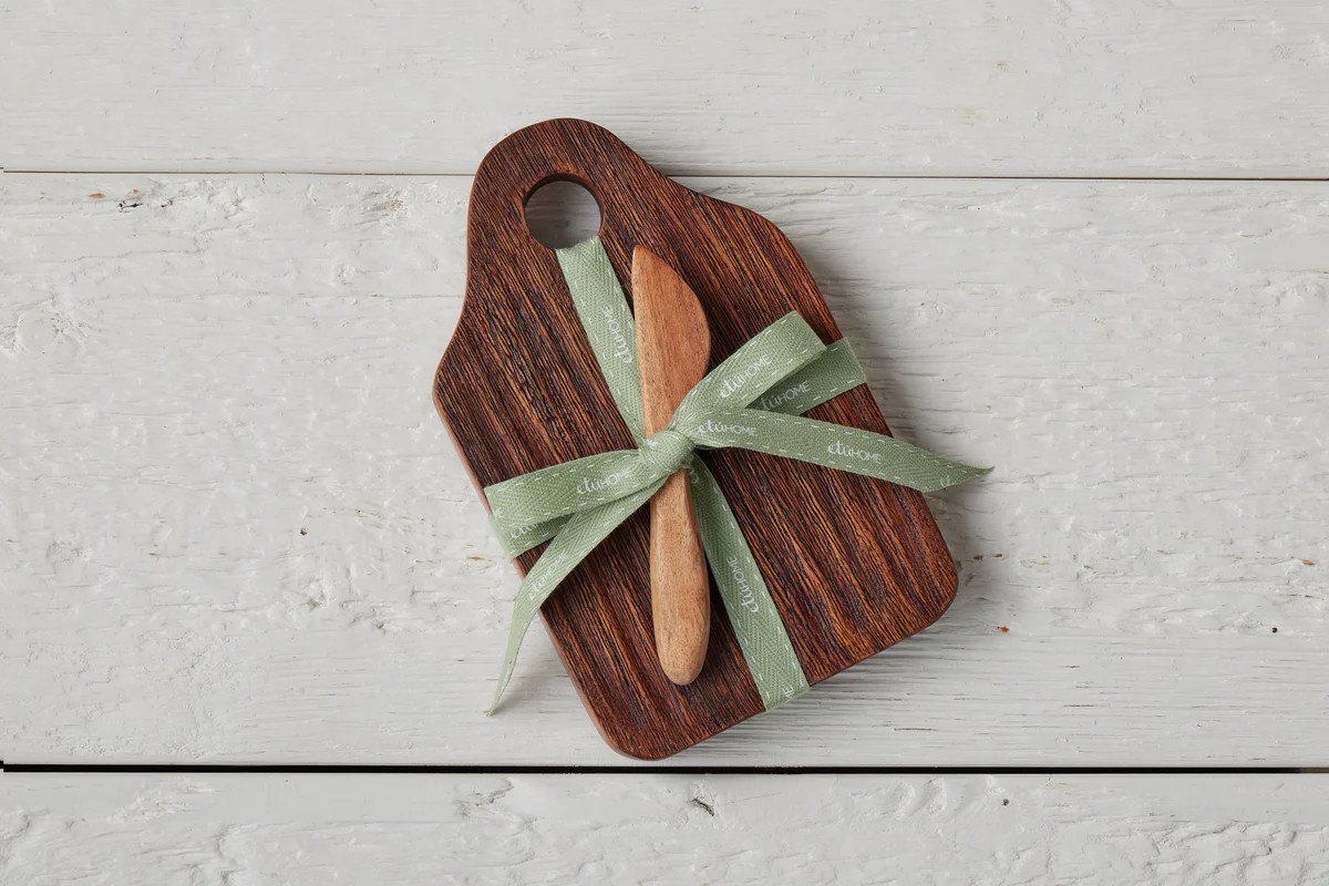 Mini Natural Appetizer Board with Spreader, Sage Green Ribbon | etúHOME