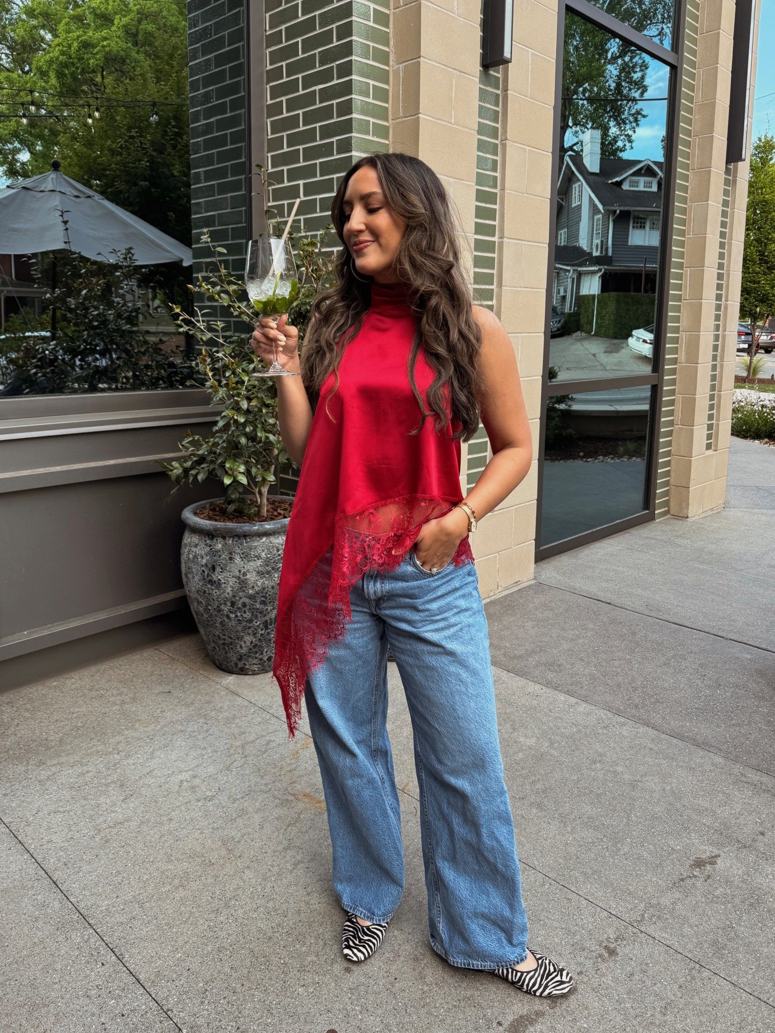 Bruno mars concert outfit!

Lace top- small (aritzia lookalike)
Jeans- 27 short

#LTKootd #LTKPetite