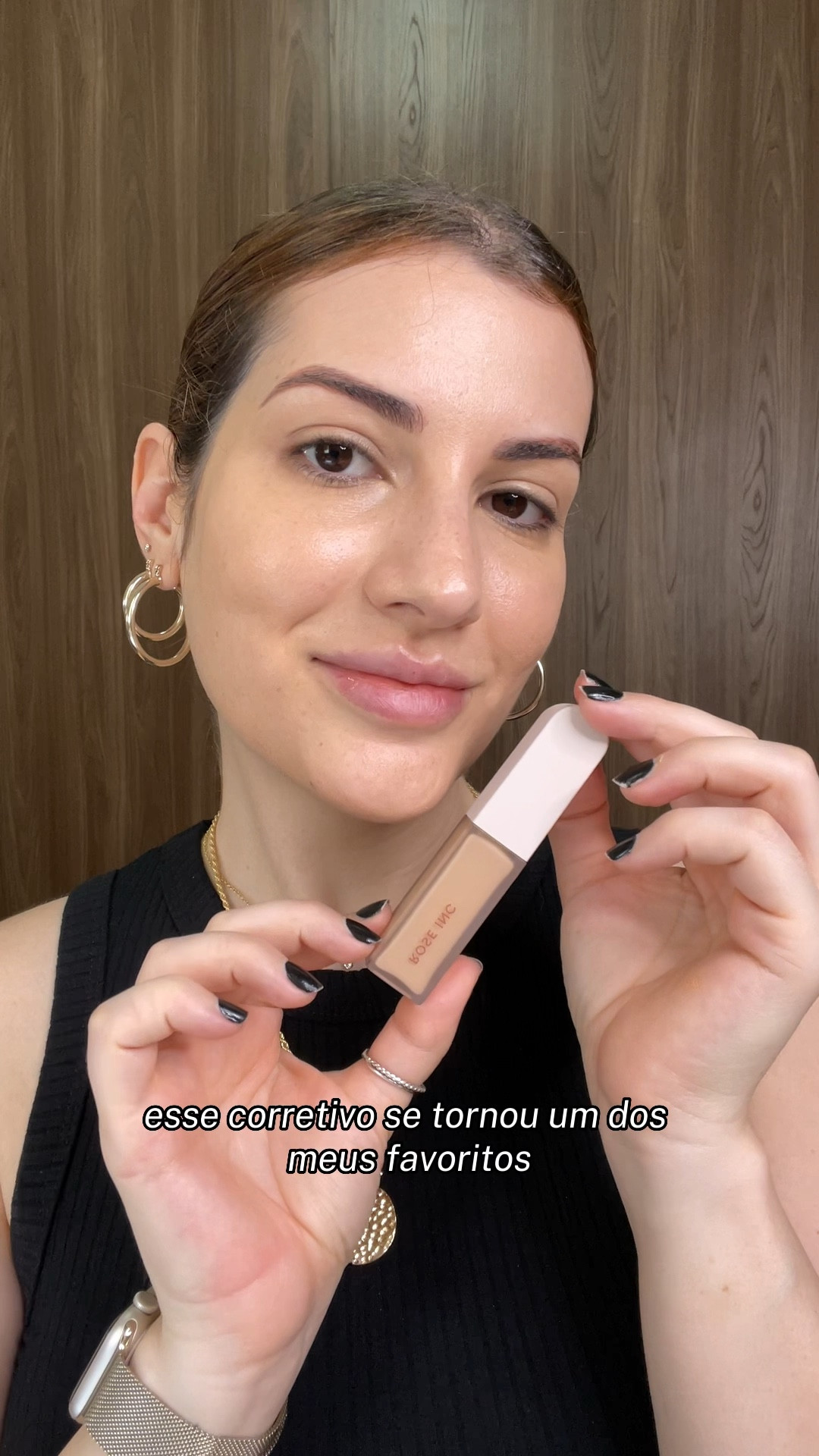 Resenha do corretivo Softlight Luminous de Rose Inc! 

Estou usando a cor LX40 que fica um pouco escura pra minha pele, mas que funciona muito bem pra neutralizar! 
Para referência, a cor que fica exatamente do tom da minha pele é o LX30!
O acabamento é impecável, com viço e naturalidade! 

#LTKbrasil #LTKbeauty