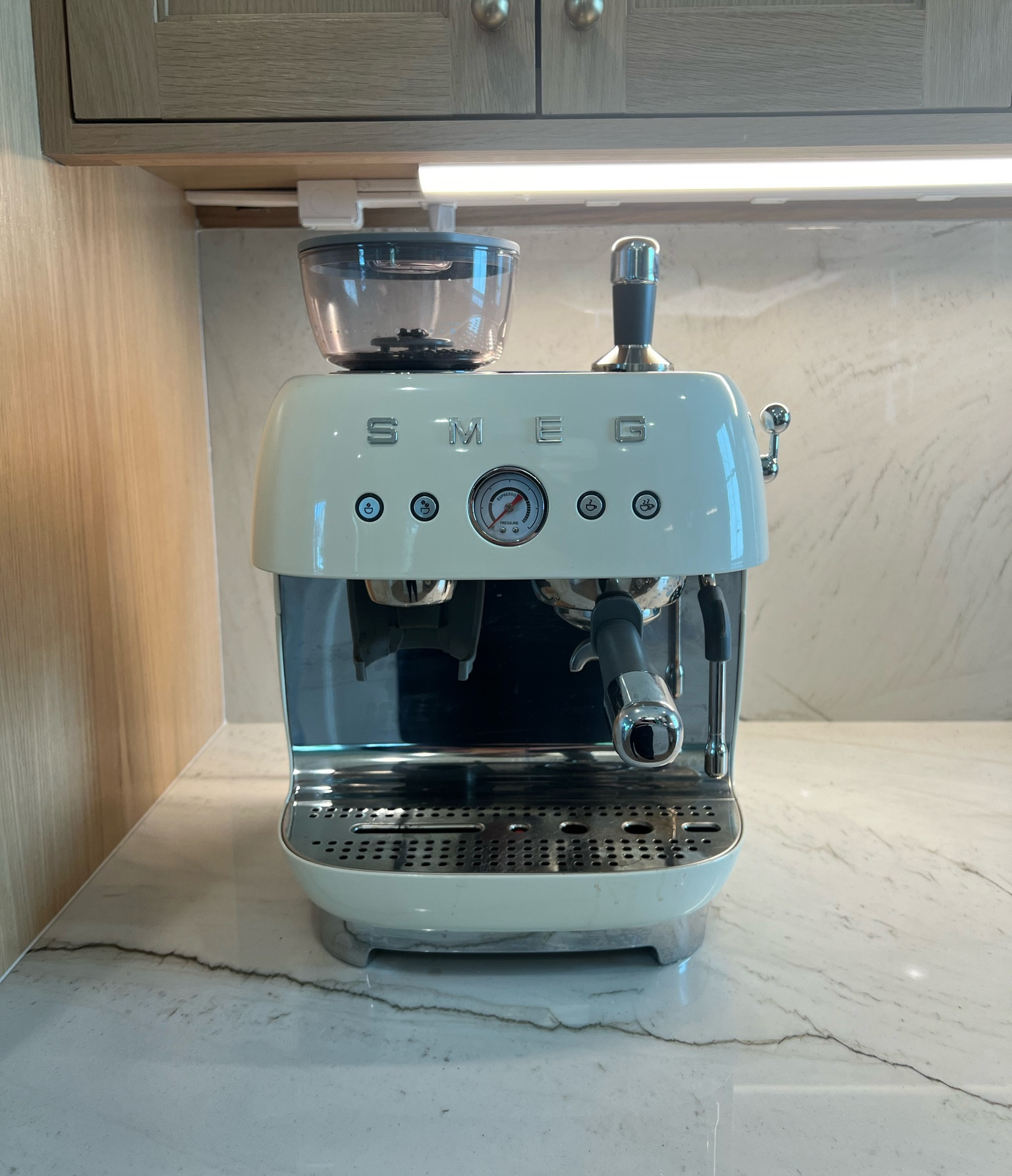 my coffee machine 🤍☕️ #coffee #espressomachine 

#LTKHome