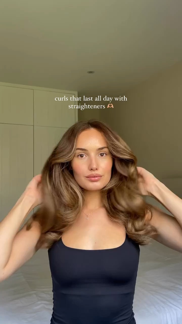 my bouncy curls that last all day 🤍
bouncy blow dry, rollers tutorial, straightener curls, loose curls, voluminous hair, healthy hair, amazon rollers, bouncy blow out, kerastase hair 

#LTKeurope #LTKbeauty #LTKMostLoved