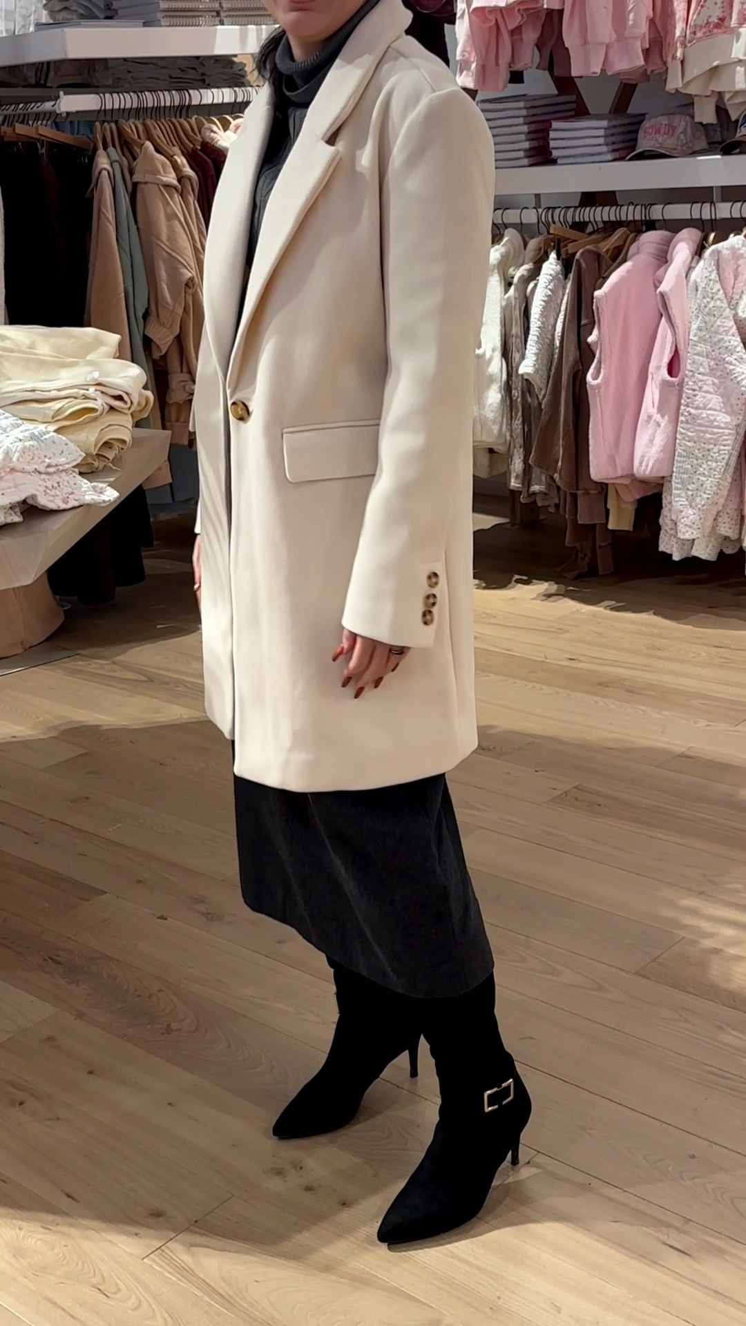 Do your thing on the runway with a beautiful cream wool coat! I have linked all my favorites! This particular coat is not available on LTK but I have linked my favorite similar coats! 

#LTKSeasonal #LTKPetite #LTKMidsize