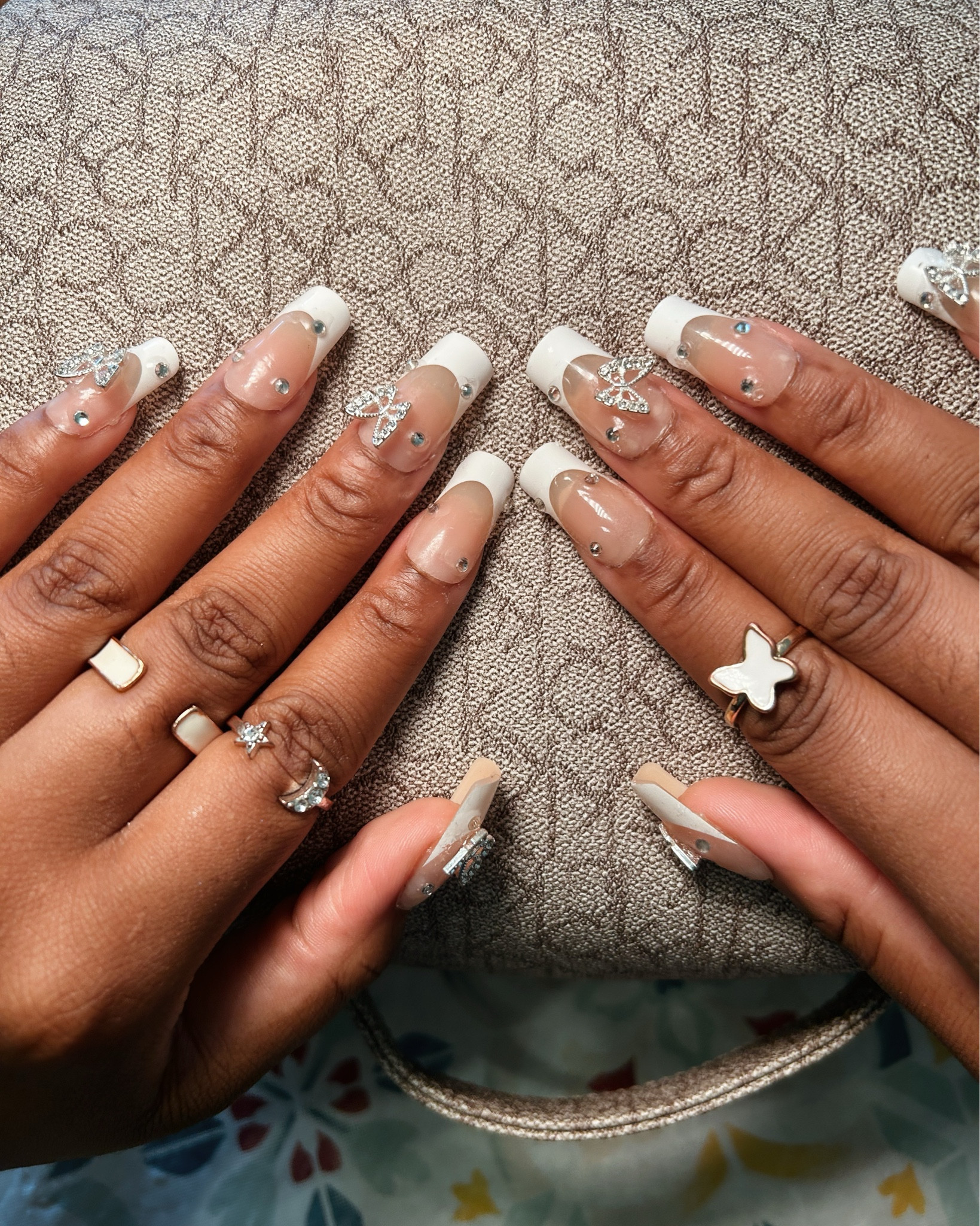 💅🏽🦋💫🤍✨ #nails #diynails #athomenails


#LTKBeauty