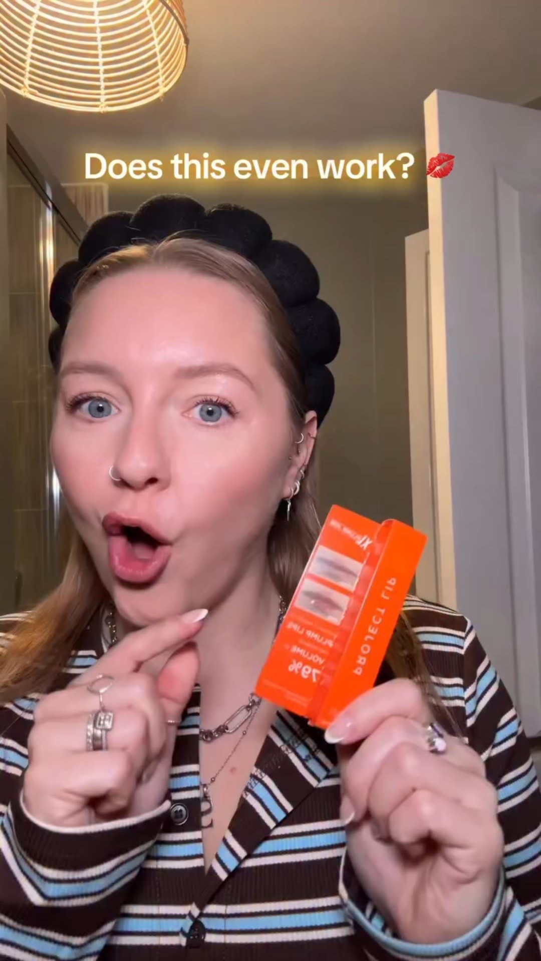 Warning: don’t lip your lips 👄😂

But goodness me it actually works! Give such a stunning shine too. 

Have you tried a lip plumper before? 

I will leave a link in my stories/Jan highlight in case you want to give it a go 😘

#lipplumper #lipplump #lipplumping #lipplumpinggloss #lipplumpgloss