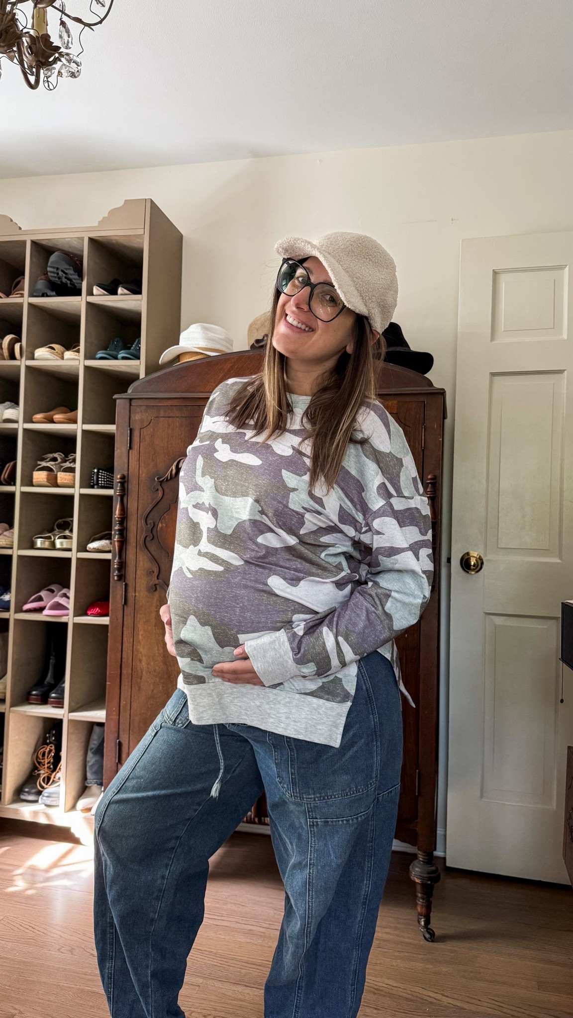 1 Amazon fall sweater you can style endless ways! Shop here: 
-


#LTKSeasonal #LTKBump #LTKFindsUnder100