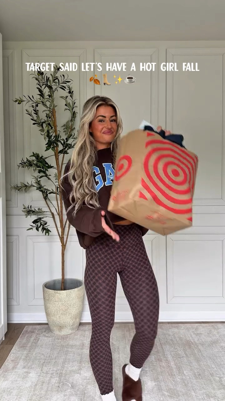 Target activewear is SO good right now 😍 comfy, flattering + these colors?! I’ll take one of everything.

Target activewear, Target workout clothes, Target haul, women’s activewear, affordable activewear, workout sets, matching workout sets, Target leggings, athletic wear, mom style, athleisure outfits, gym outfit inspo, fall activewear, New Balance sneakers, comfy mom outfits

#targetfinds #targetstyle #activewear #athleisure #momstyle