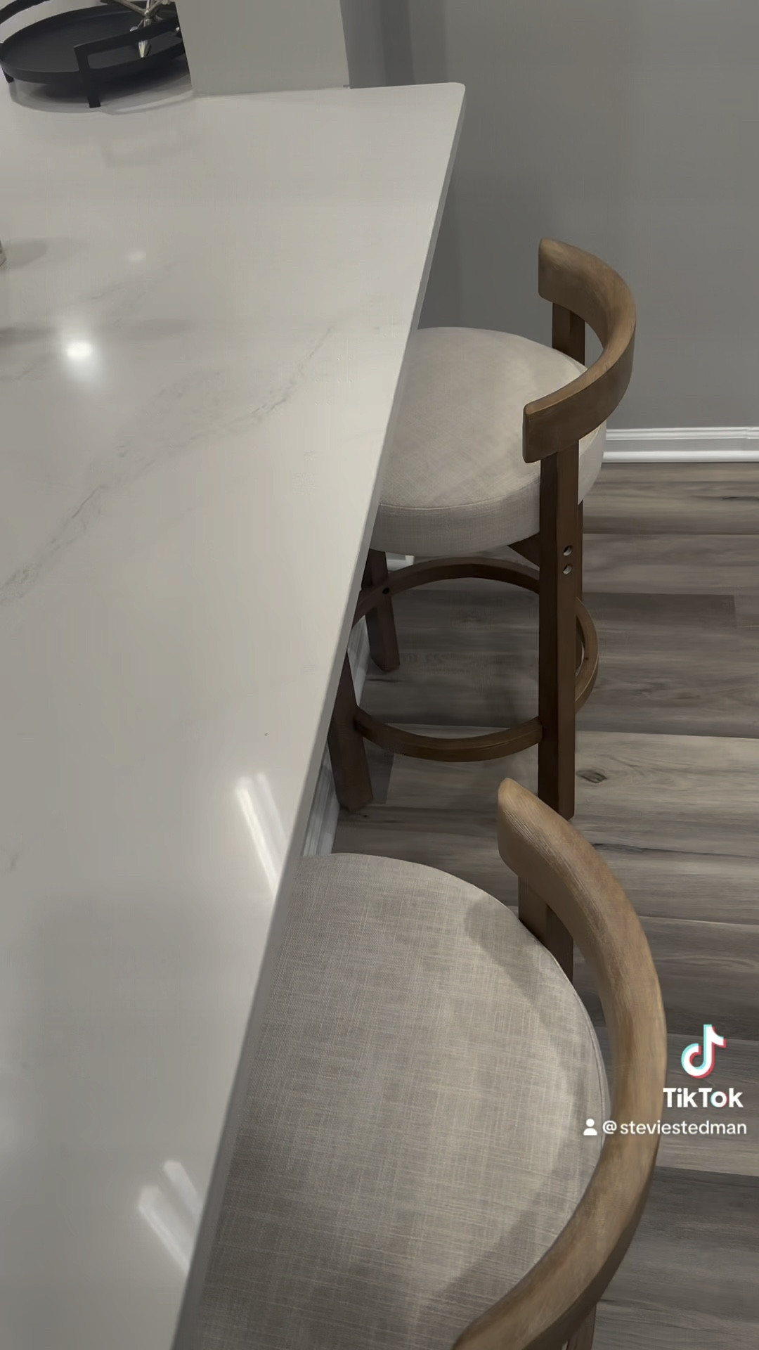 Moving series part 5: new bar stools from Amazon 